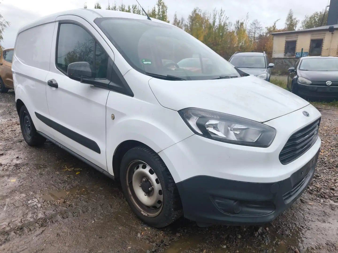 Ford Transit Courier Basis 1.0 Motor läuft unrund Biały - 1