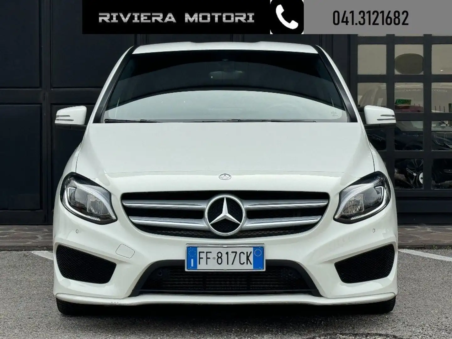 Mercedes-Benz B 180 d Premium Amg Weiß - 2