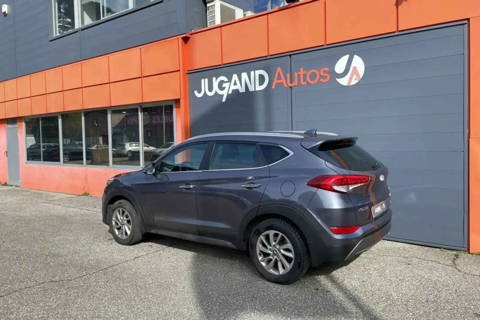 Hyundai TUCSON 2.0 CRDI 136 4WD CREATIVE PLUS Grey - 2