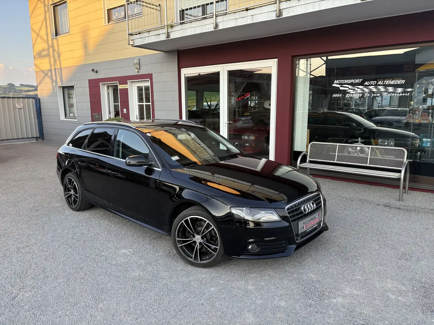 Audi A4 Avant 2,0 TDI Comfort Edition DPF *PICKERL NEU* Negro - 1