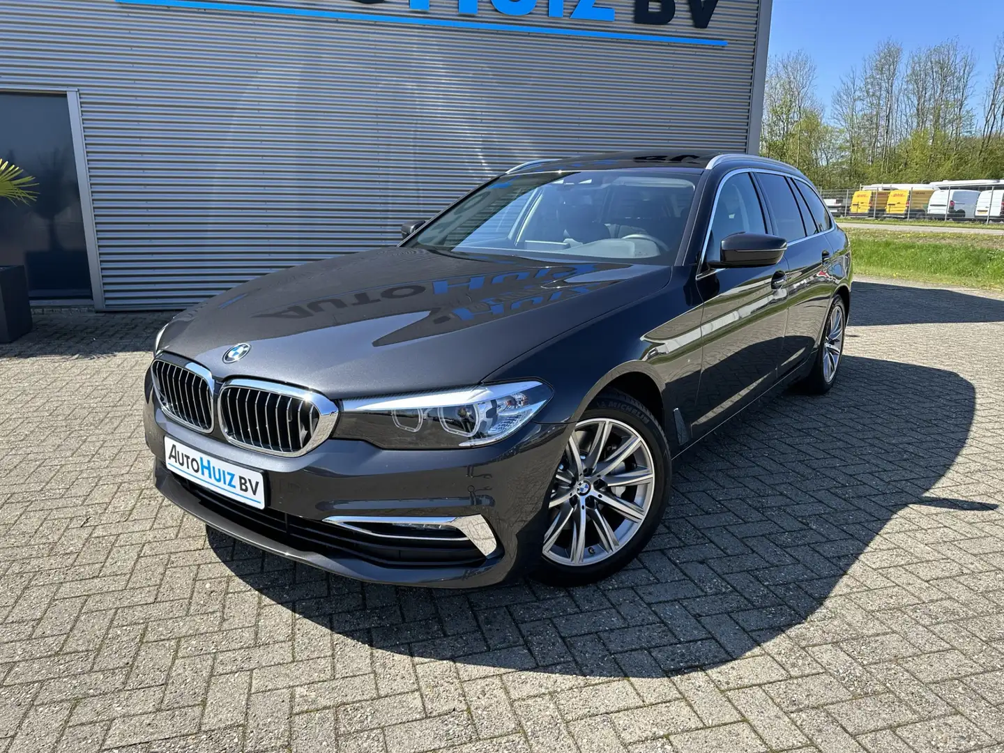 BMW 530 5-serie Touring 530i Automaat Executive Luxury Lin Gris - 2