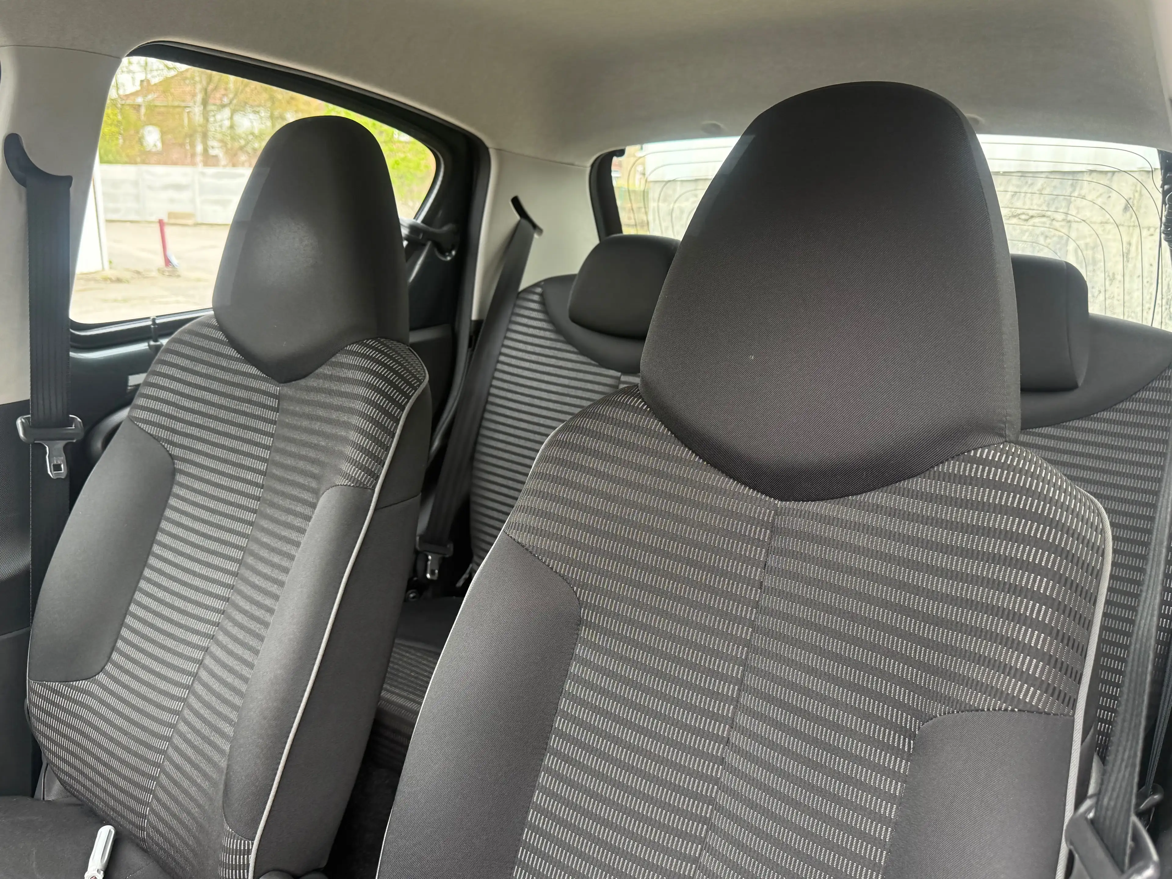 Peugeot 107 107 1.0i Active 2Tronic — photo 11