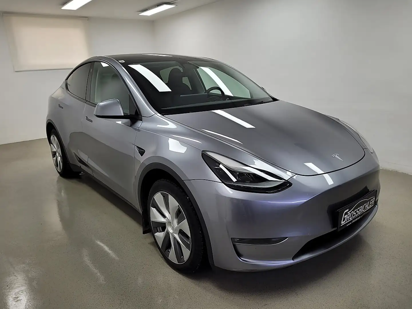 Tesla Model Y Long RangeAWD79kWh netto € 31.208,Allrad,leasin... Silber - 2