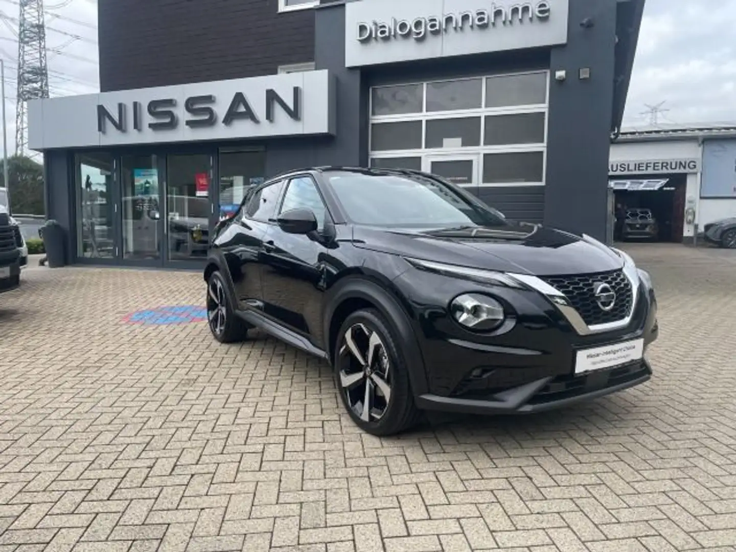Nissan Juke 1.0 DIG-T Tekna Navi AVM-Kamera BOSE SH 19" Schwarz - 2