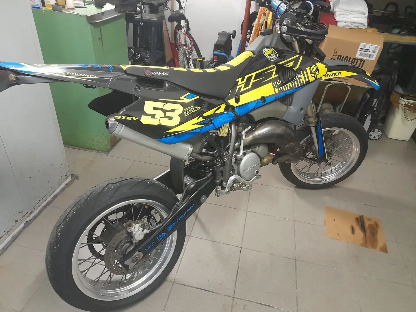 Husqvarna SM 125 Negru - 1