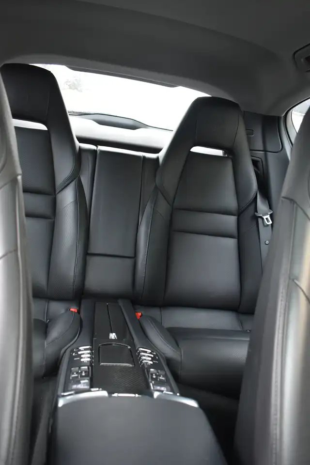 Porsche Panamera снимка Porsche Panamera