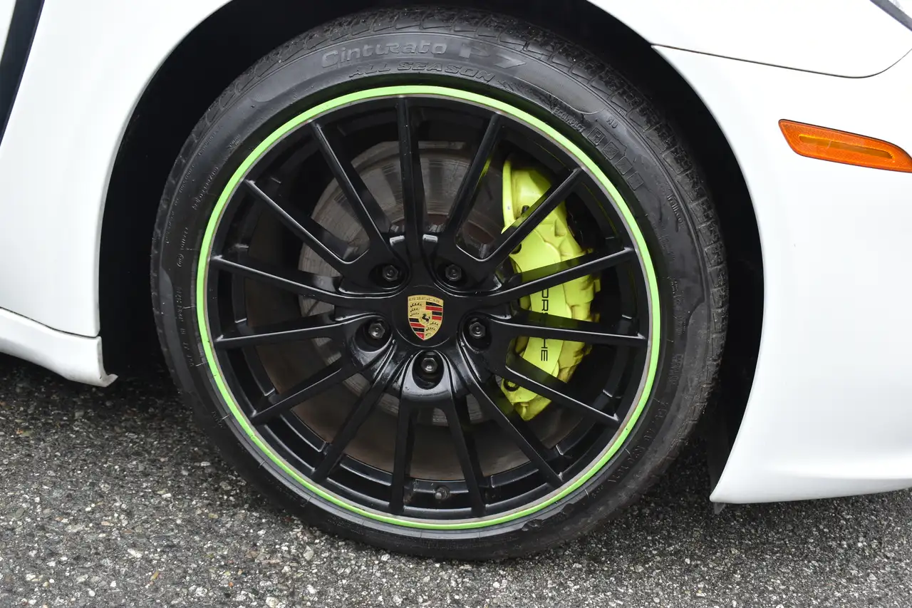 Porsche Panamera снимка Porsche Panamera