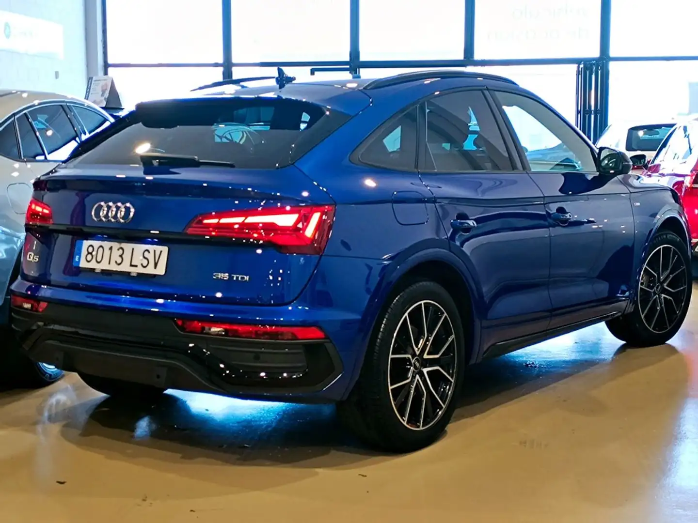 Audi SQ5 3.0TDI quattro Tiptronic 326 Bleu - 2