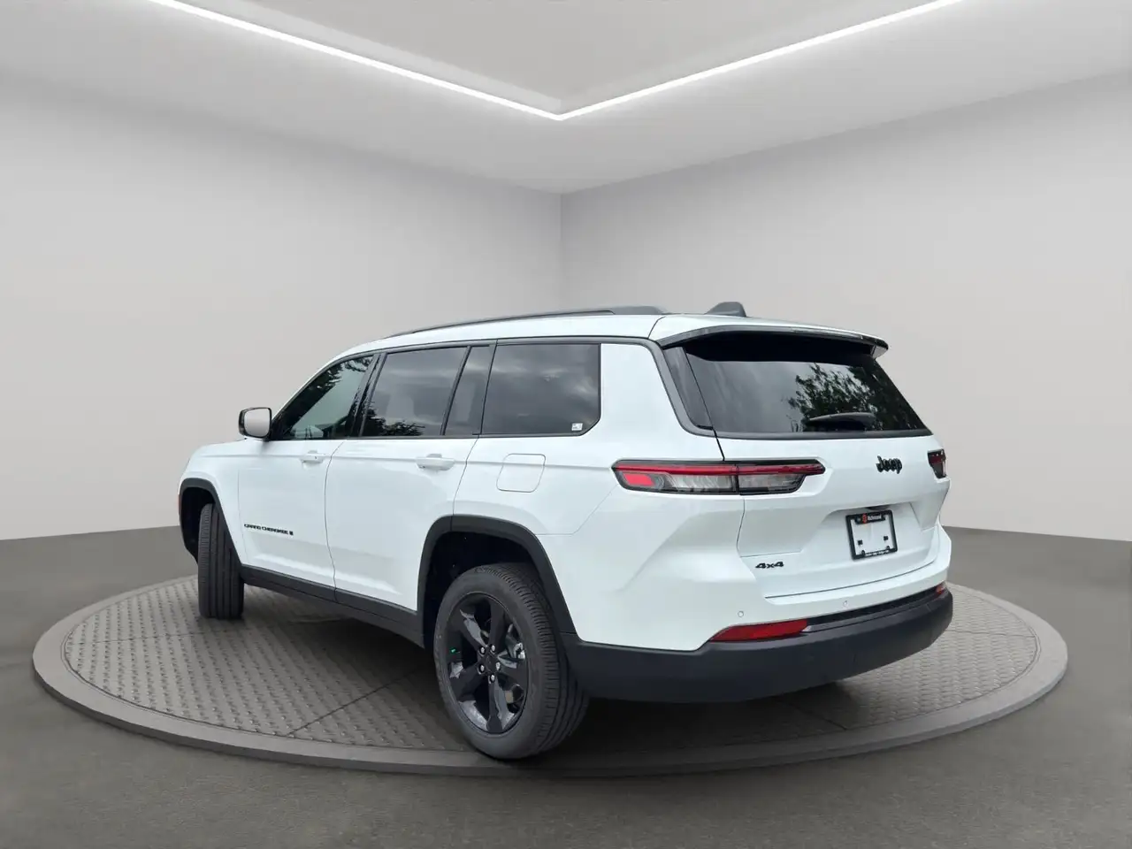 Jeep Grand Cherokee снимка Jeep Grand Cherokee