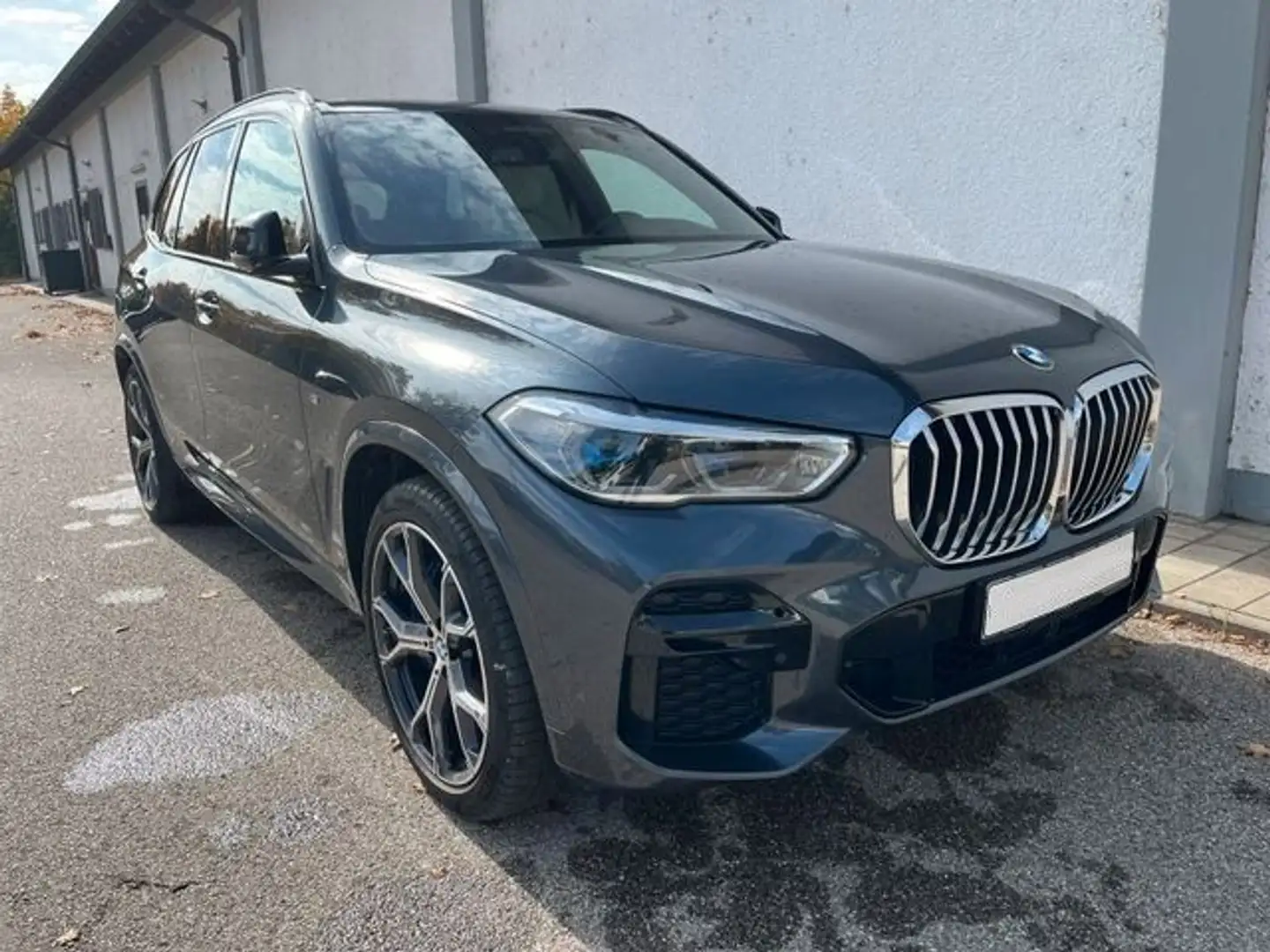 BMW X5 xD40d M Sport*Bowers*Luftfahrw.*Belüft.Sitze Grau - 1