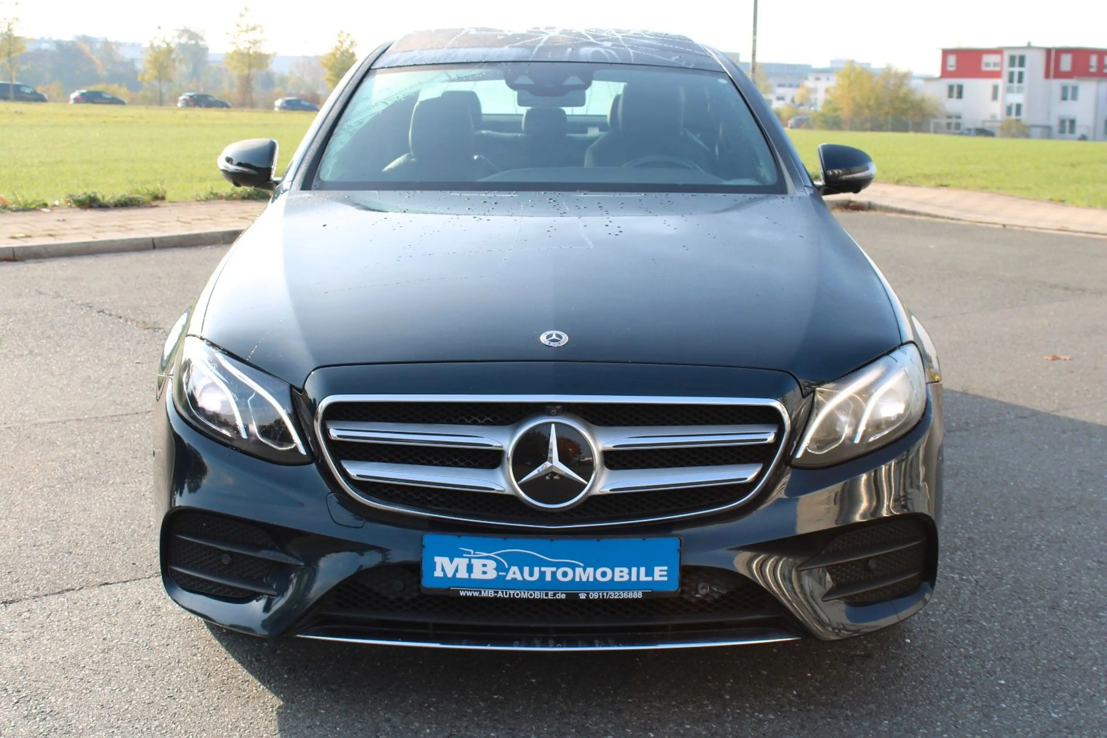 Mercedes-Benz E 220 d Limousine AMG-Line Pano LED Leder 19"Alu — photo 3