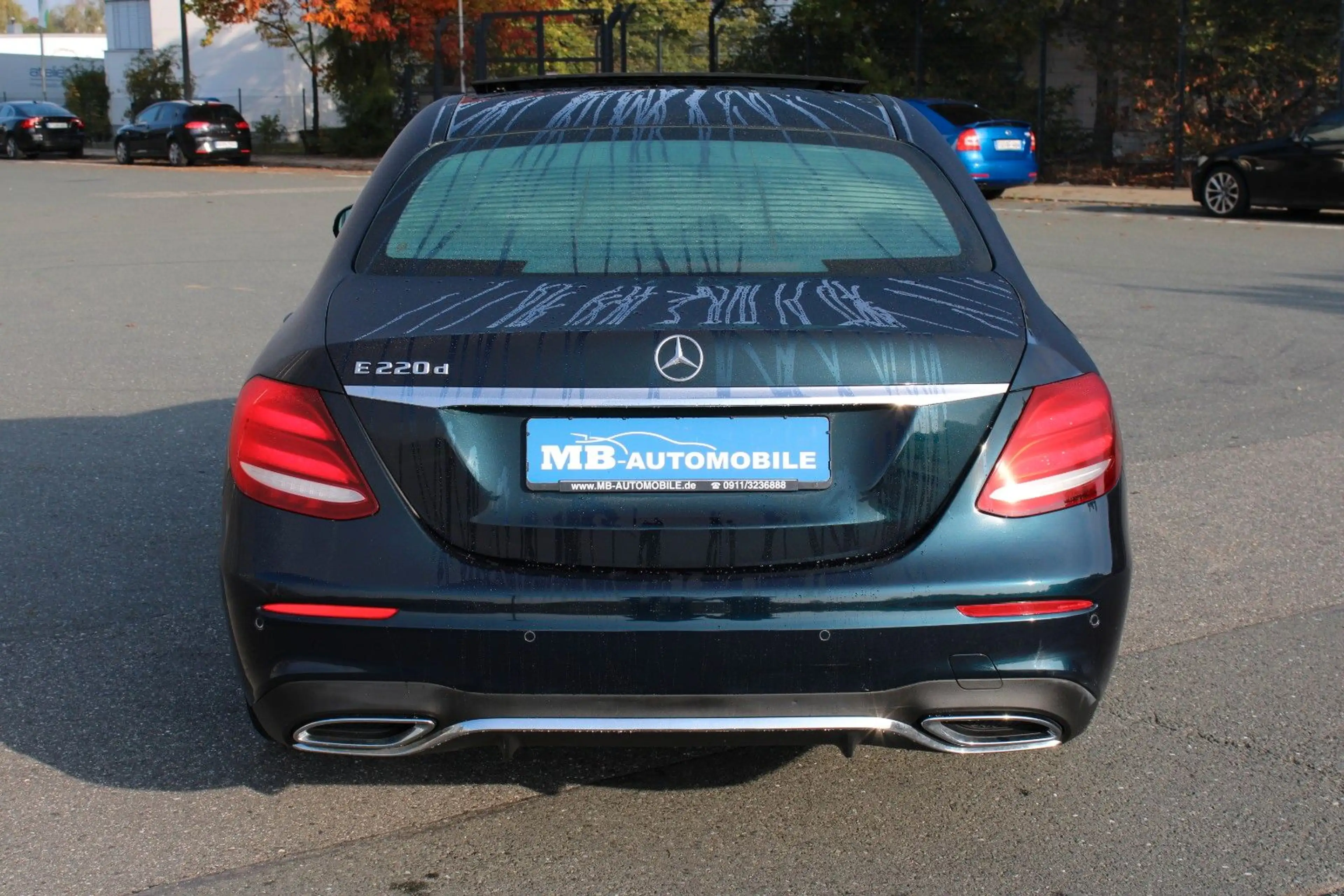 Mercedes-Benz E 220 d Limousine AMG-Line Pano LED Leder 19"Alu — photo 8