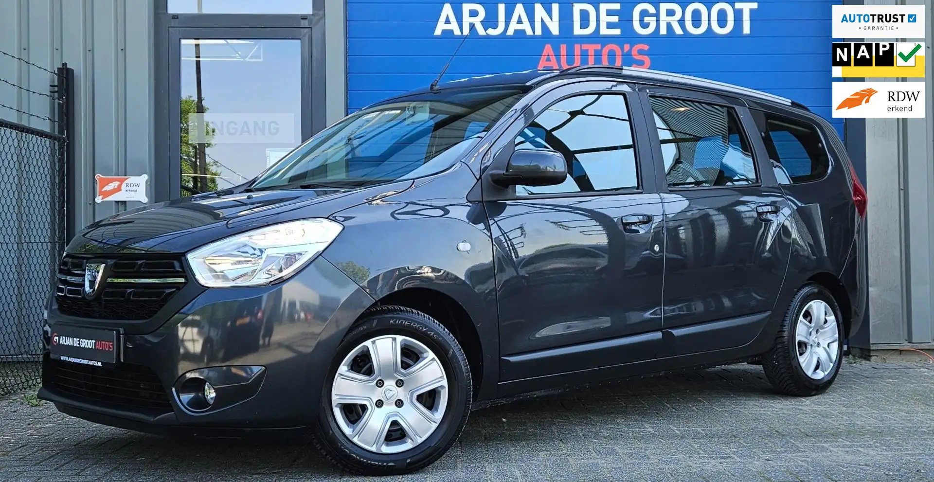 Dacia Lodgy 1.6 SCe 7Persoons! Airco Cruise Trekhaak Bleutooth Gris - 1