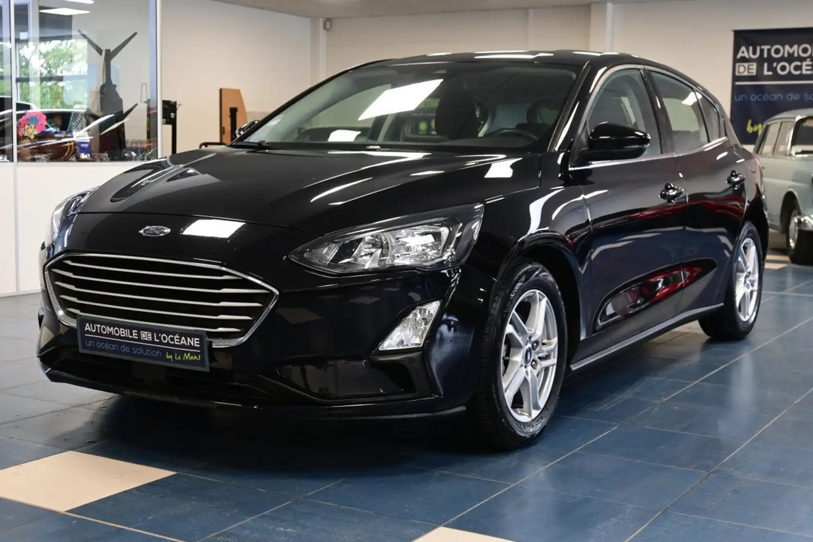 Ford Focus 1.0 EcoBoost 125 S&S BVA8 Trend Business Noir - 1