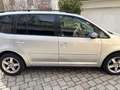 Volkswagen Touran 2.0 TDI DPF Comfortline - thumbnail 3