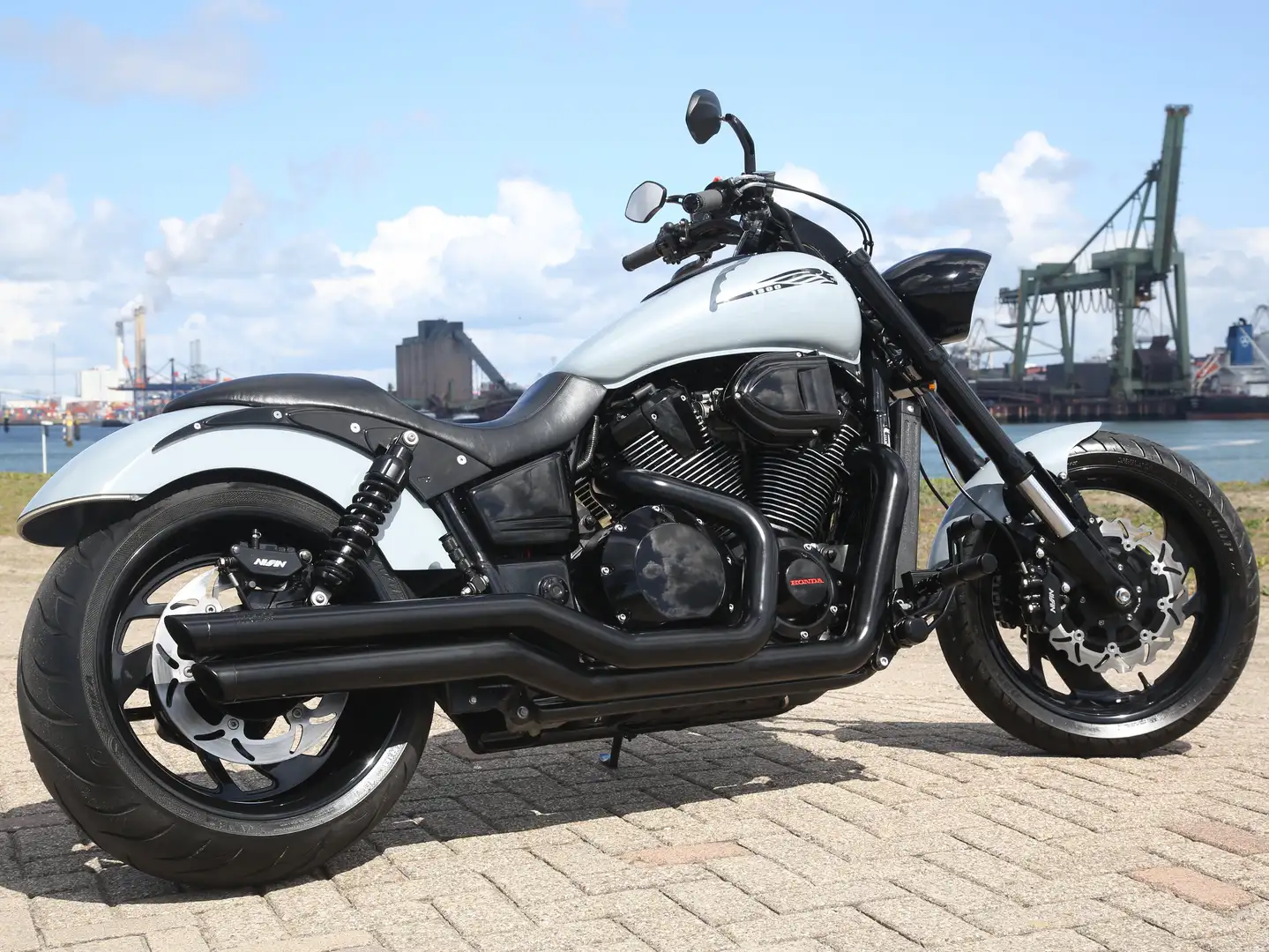 Honda VTX 1800 Type C, Europees model Gri - 2