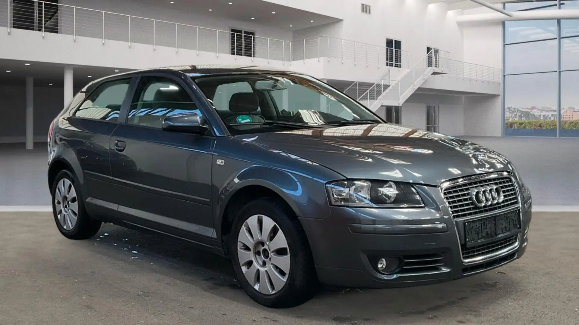 Audi A3 1.6 Attraction / Klima.A / SERVICE & TÜV NEU Grigio - 1