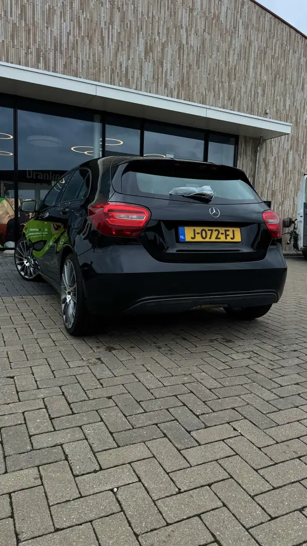 Mercedes-Benz A 160 Zwart - 2