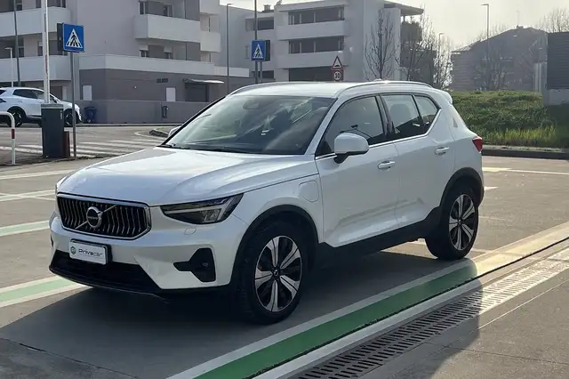 Volvo XC40 XC40 T4 Recharge Plug-in Hybrid automatico Core