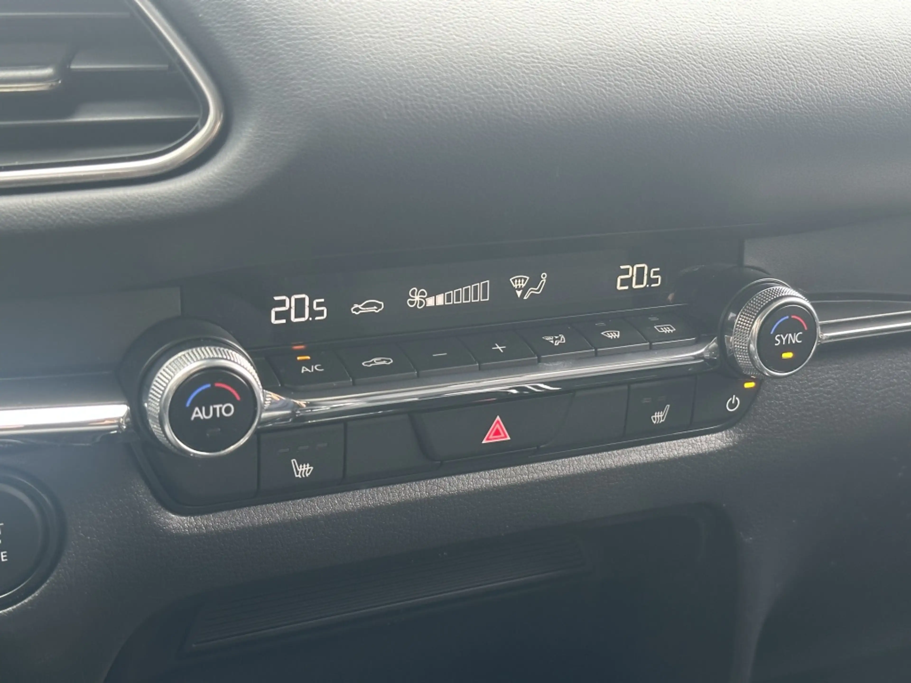Mazda CX-30 2.0 eSkyActiv-X 186PK Homura / trekhaak — photo 24