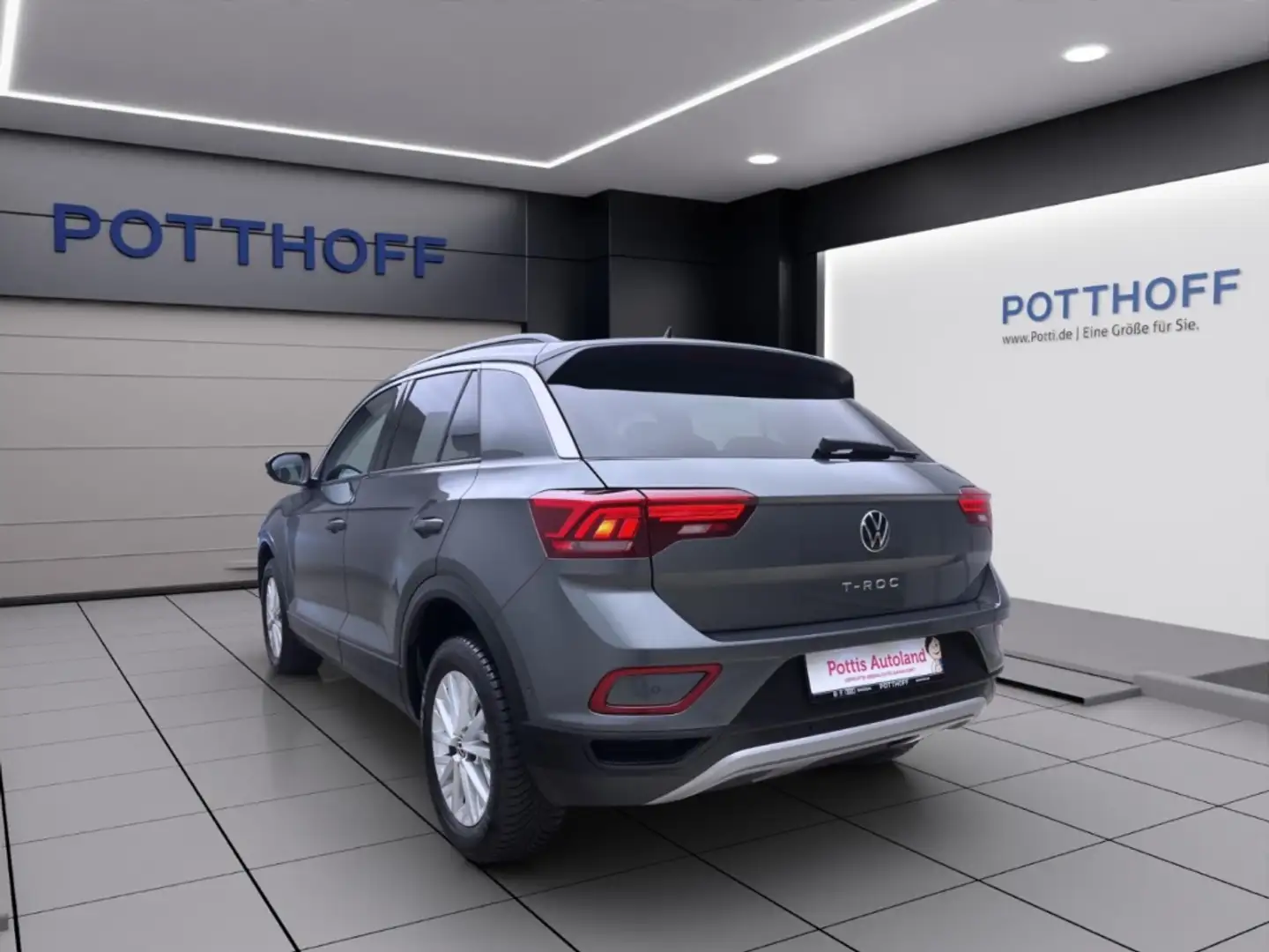 Volkswagen T-Roc 1.0 TSI LIFE NAVI D.COCKPIT PDC SITZHZG Grau - 2