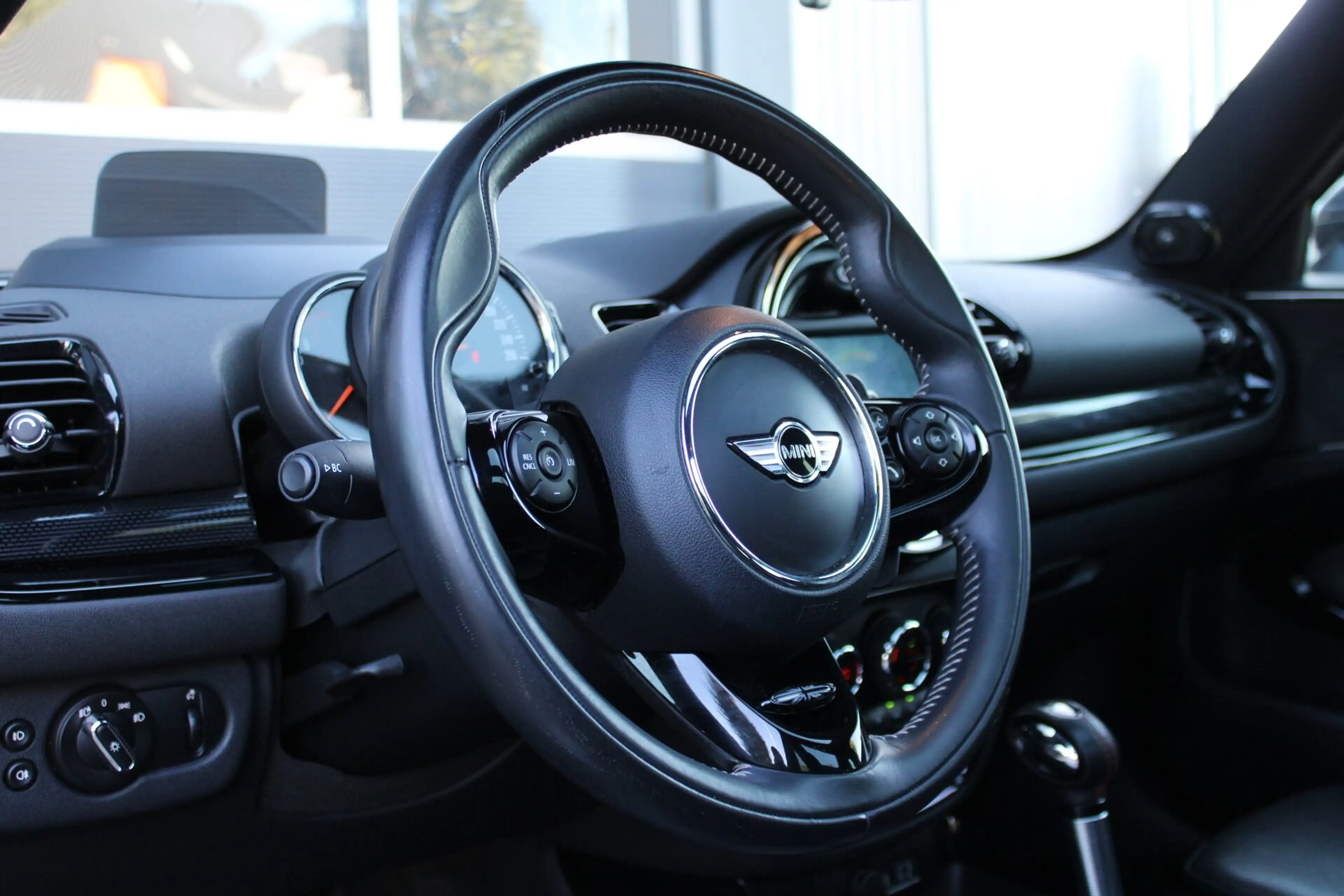 MINI Cooper S Clubman 2.0 Serious Business | Head Up | Pano | Vol Leder — photo 21