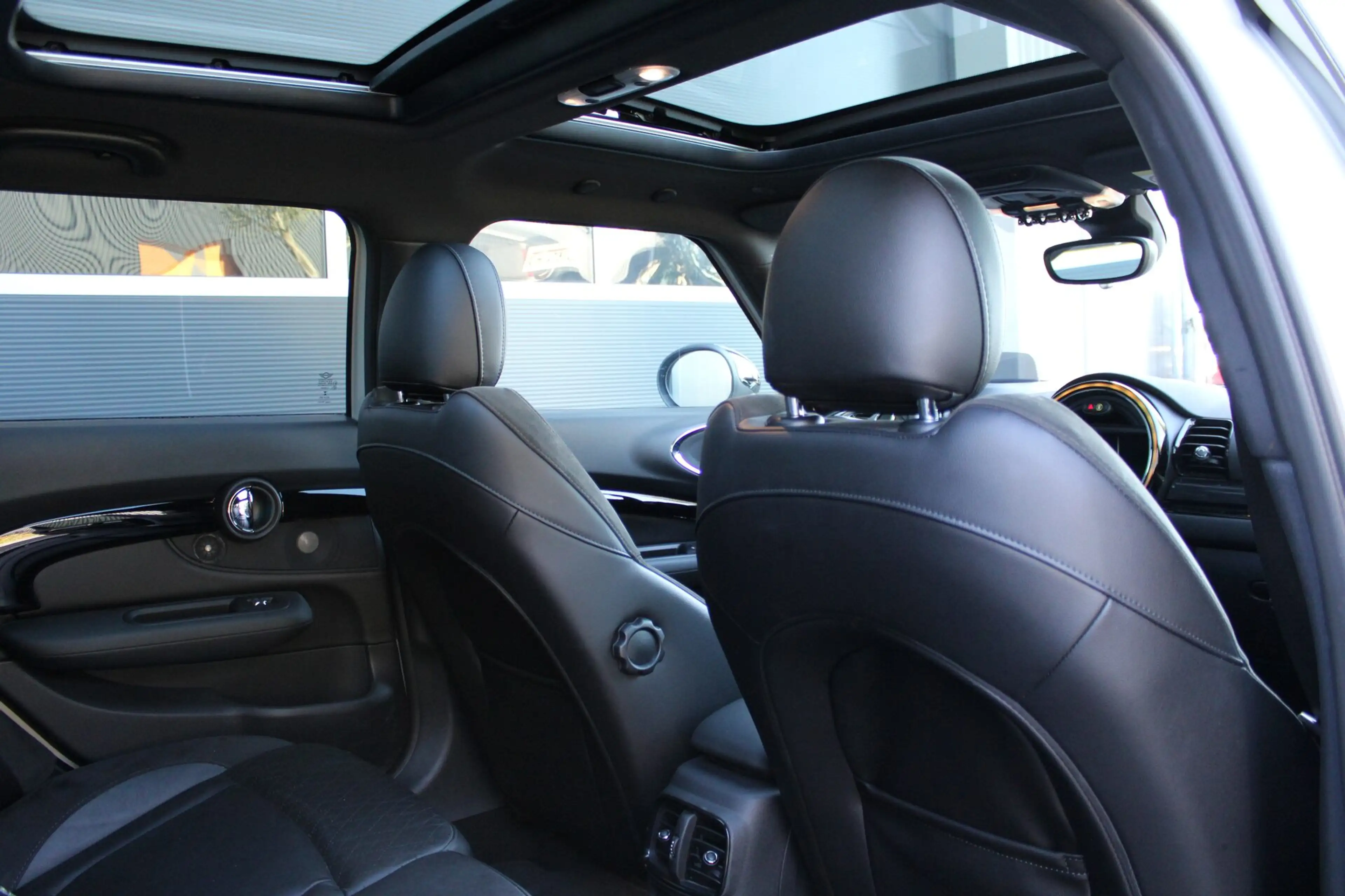 MINI Cooper S Clubman 2.0 Serious Business | Head Up | Pano | Vol Leder — photo 18