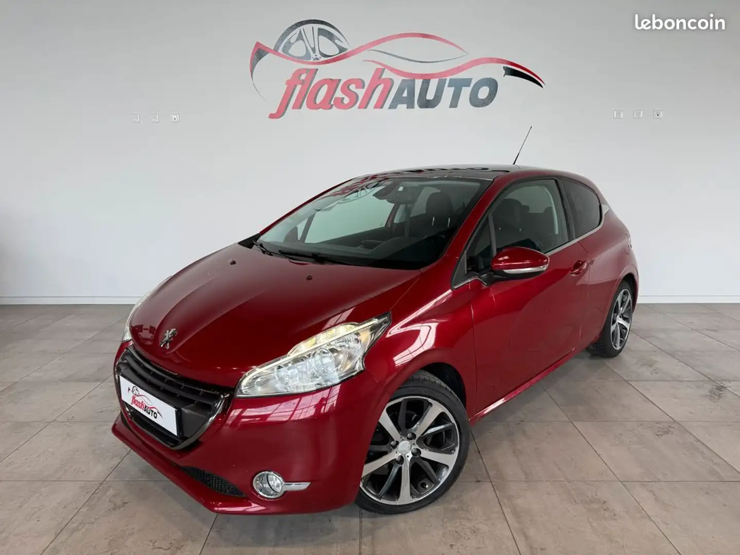 Peugeot 208 1.6 e-HDi S&S 115cv FELINE-2013 Rouge - 1