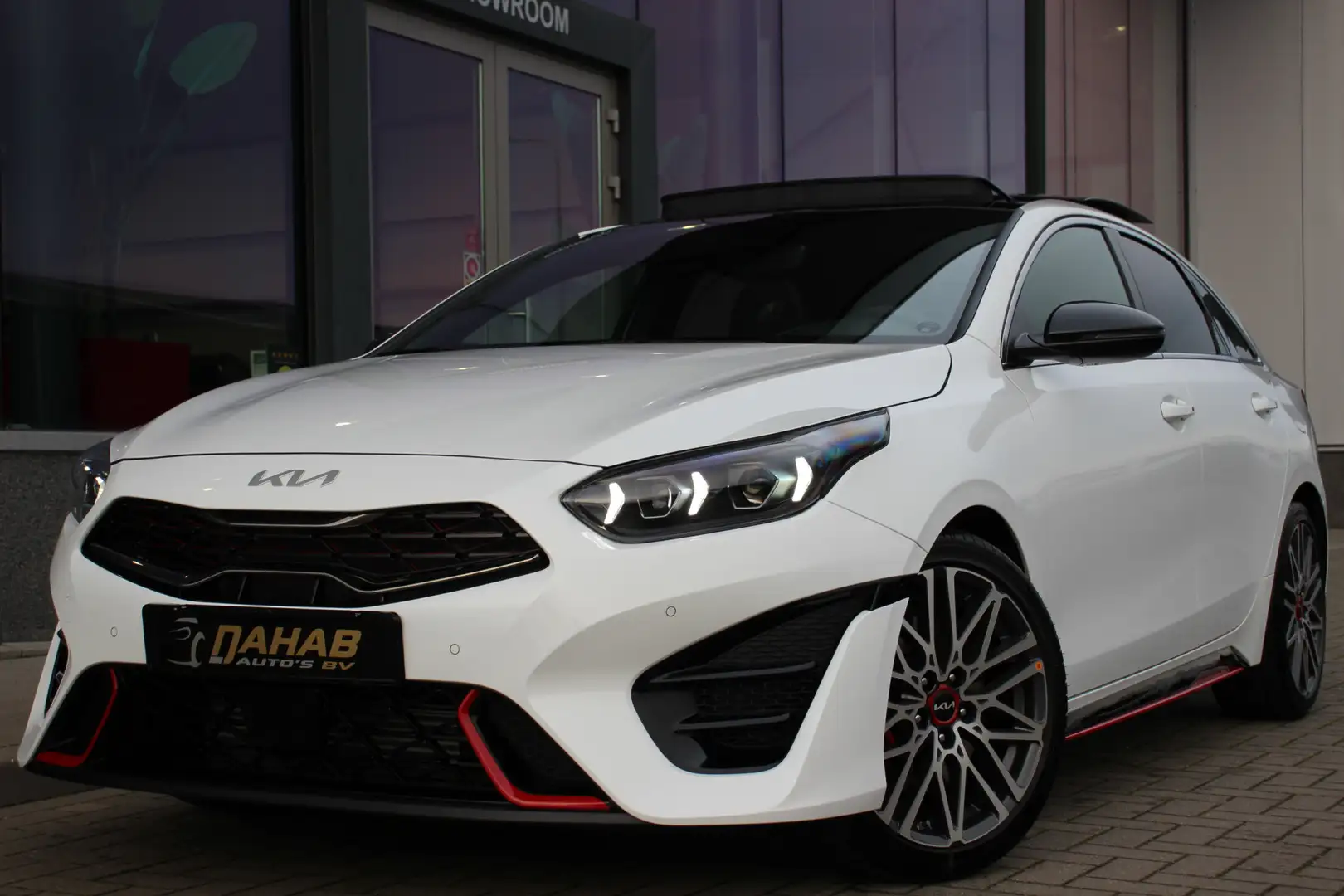 Kia ProCeed / pro_cee'd 1.6 T-GDi GT | DIRECT LEVERBAAR | 204PK | Panorama Zwart - 2