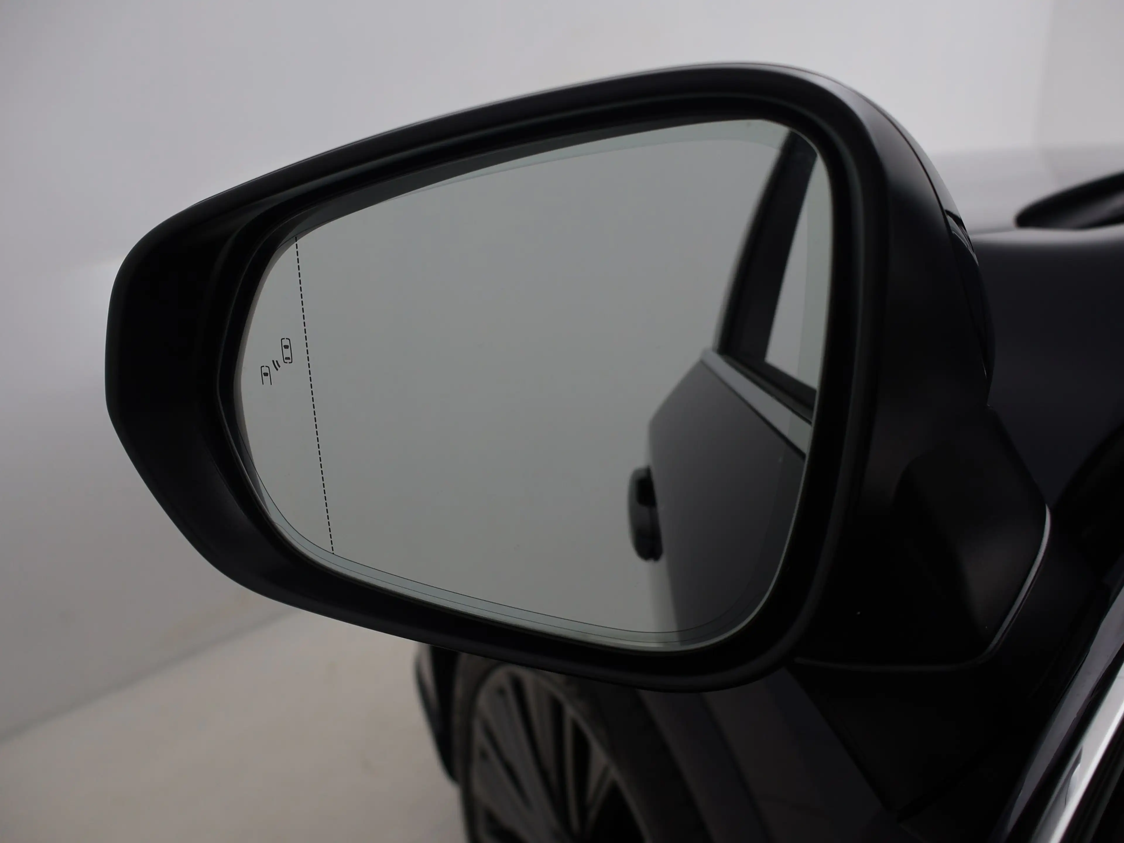 Lexus RX 450h 450h+ Plug-in Hybrid AWD President Line | Panorama — photo 4