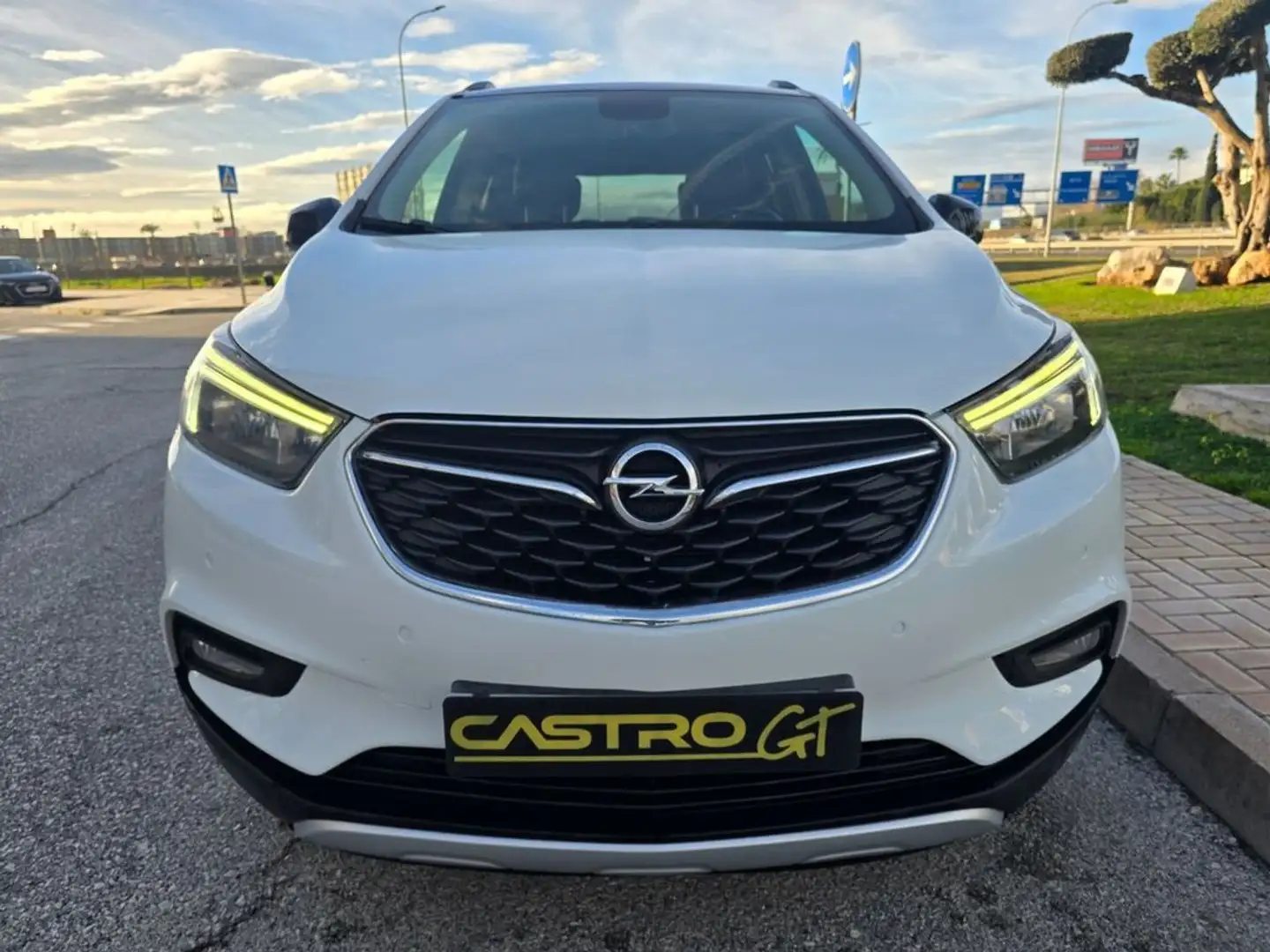 Opel Mokka X 1.6CDTi S&S Color Edition 4x2 Weiß - 2