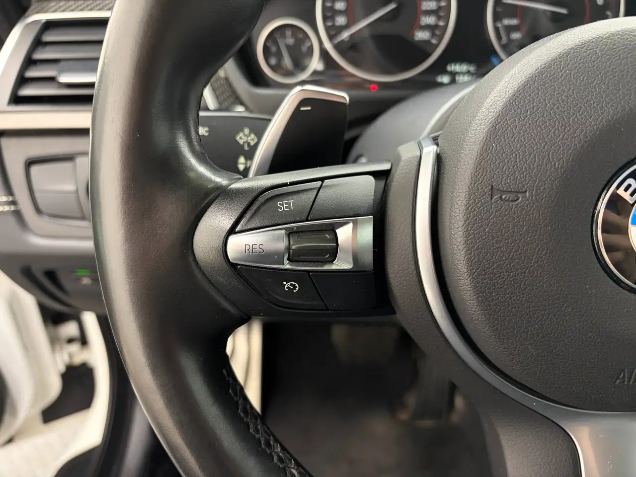 BMW 4 Series снимка BMW 4 Series