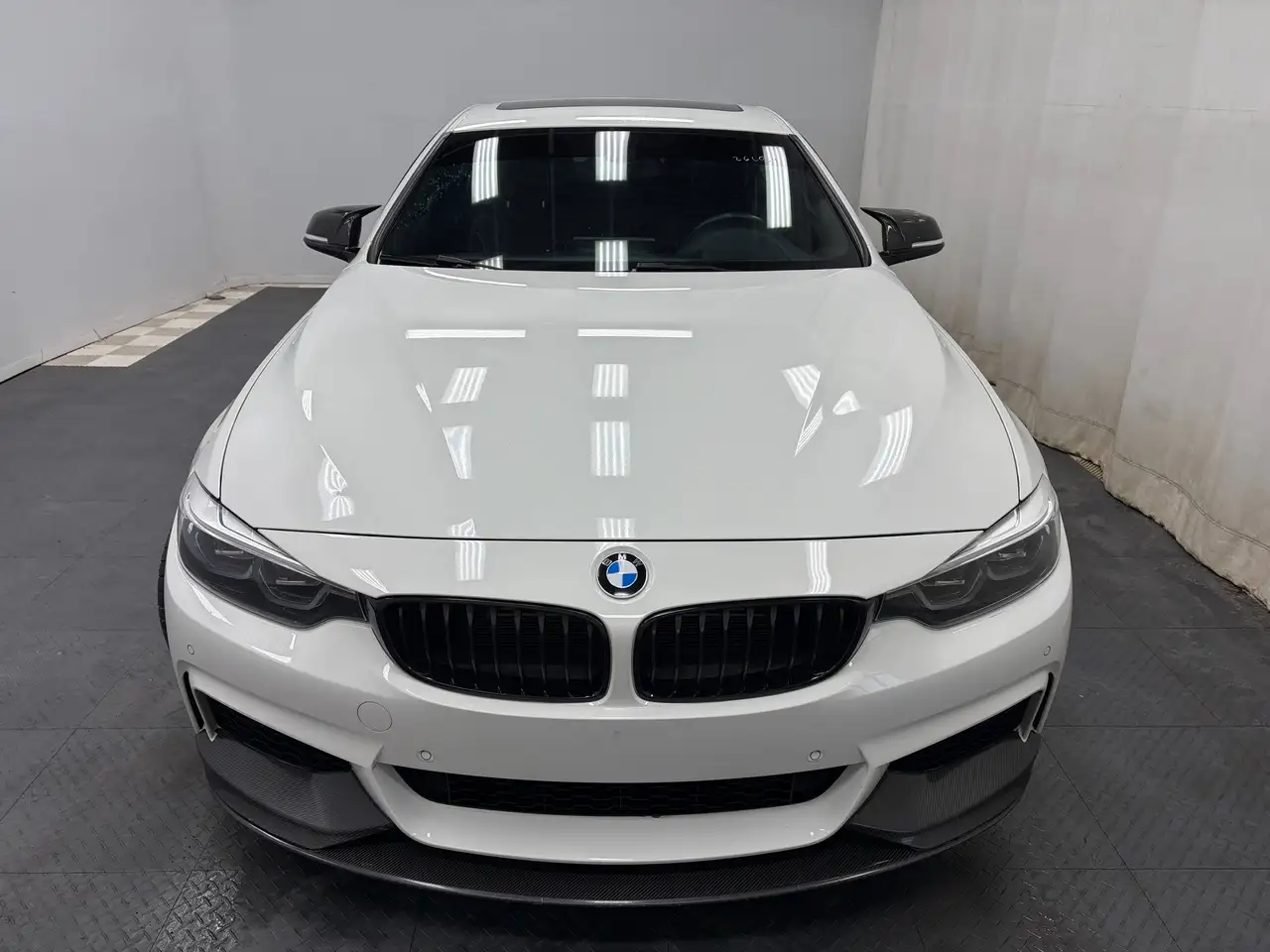 BMW 4 Series снимка BMW 4 Series