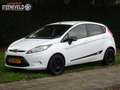 Ford Fiesta 1.25 Limited Black & White met Airco Wit - thumbnail 1