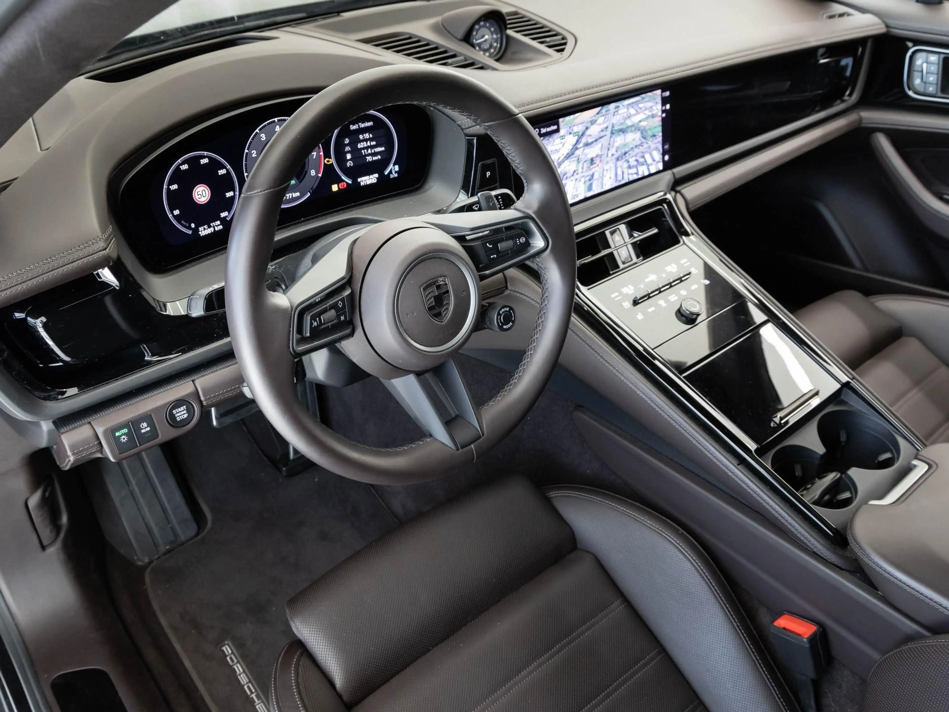Porsche Panamera Turbo S E-Hybrid von BENTLEY FRANKFURT — photo 6
