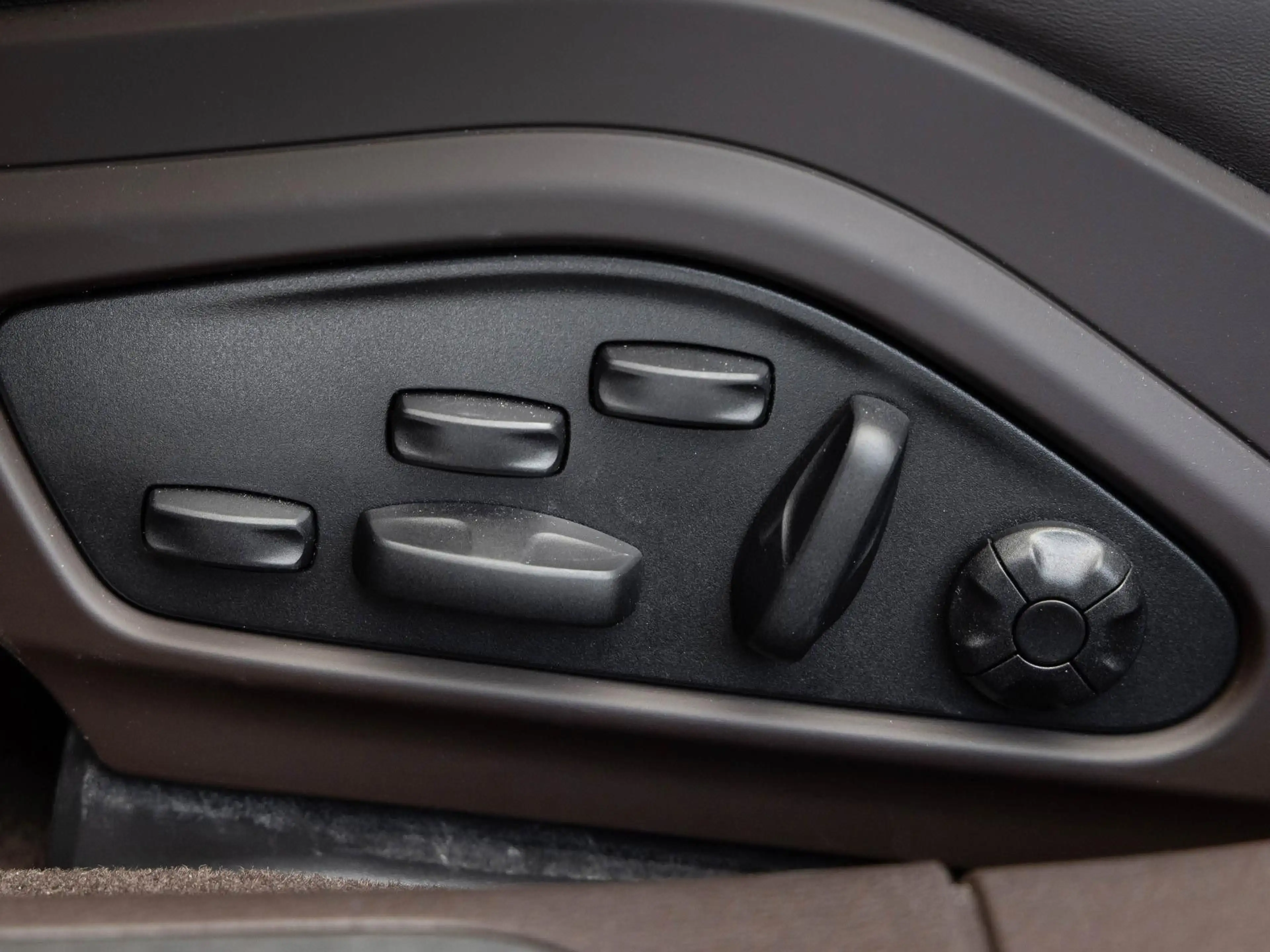 Porsche Panamera Turbo S E-Hybrid von BENTLEY FRANKFURT — photo 23
