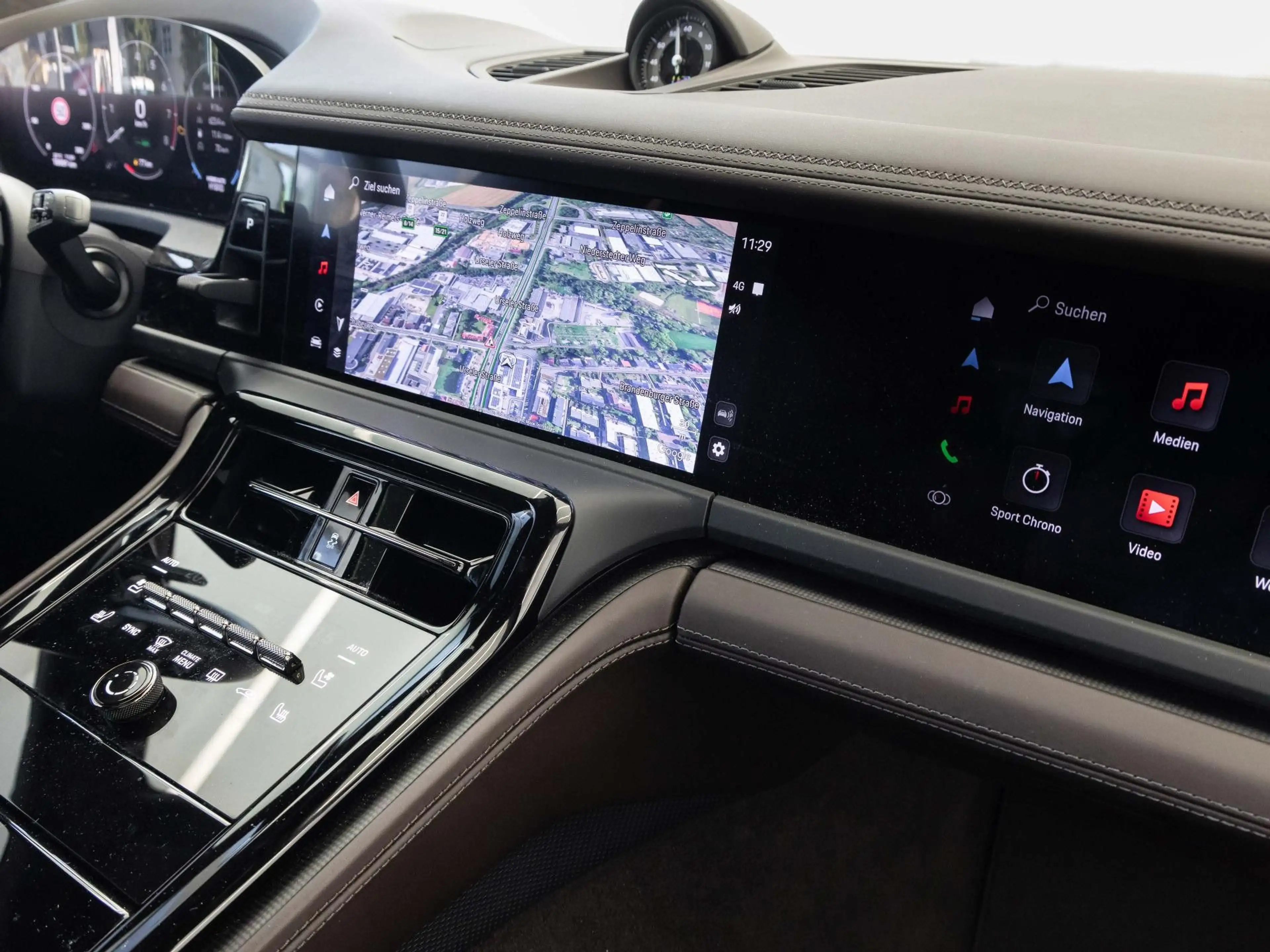 Porsche Panamera Turbo S E-Hybrid von BENTLEY FRANKFURT — photo 18