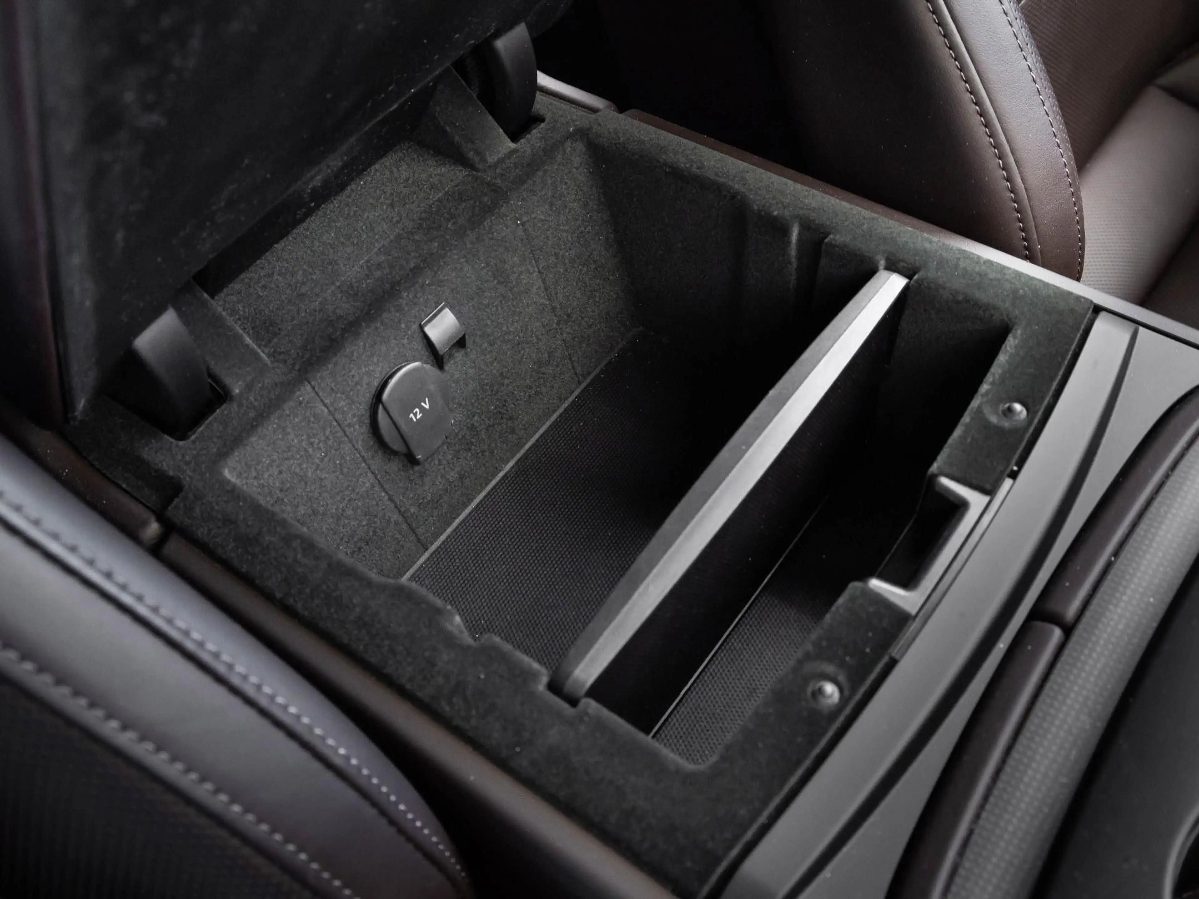 Porsche Panamera Turbo S E-Hybrid von BENTLEY FRANKFURT — photo 19