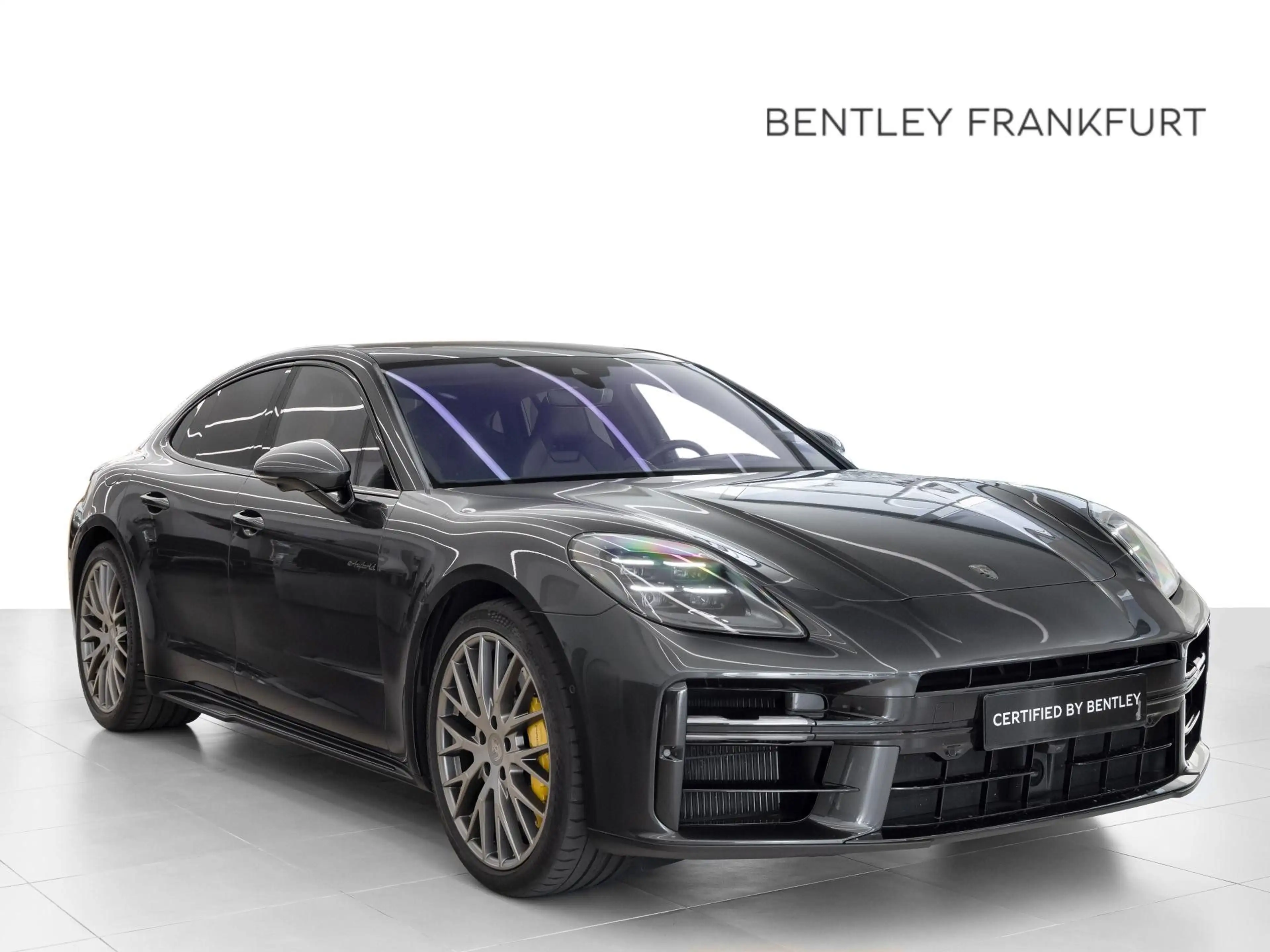 Porsche Panamera Turbo S E-Hybrid von BENTLEY FRANKFURT