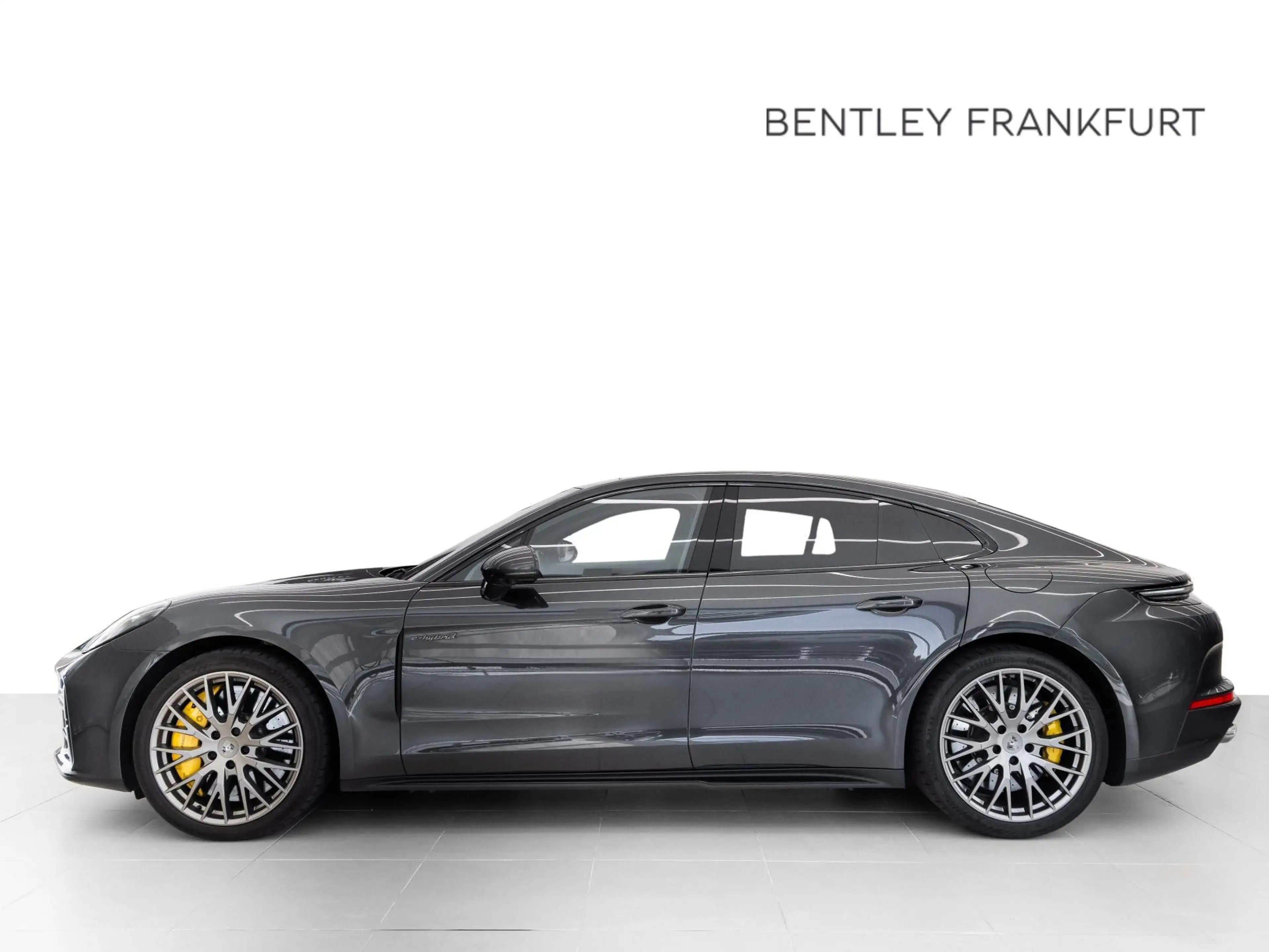 Porsche Panamera Turbo S E-Hybrid von BENTLEY FRANKFURT — photo 3