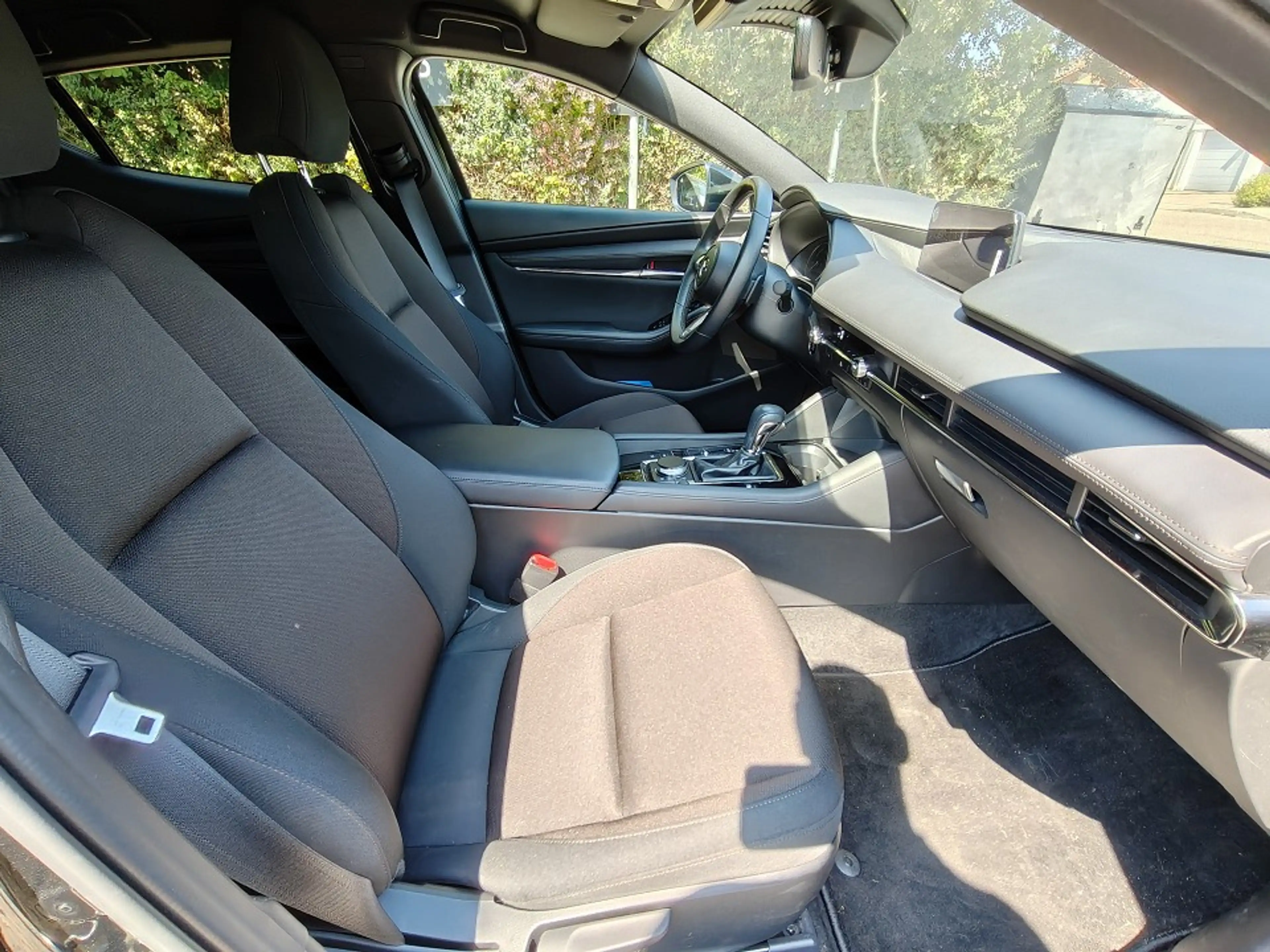 Mazda 3 2.0L e-SKYACTIV X 186ps — photo 12