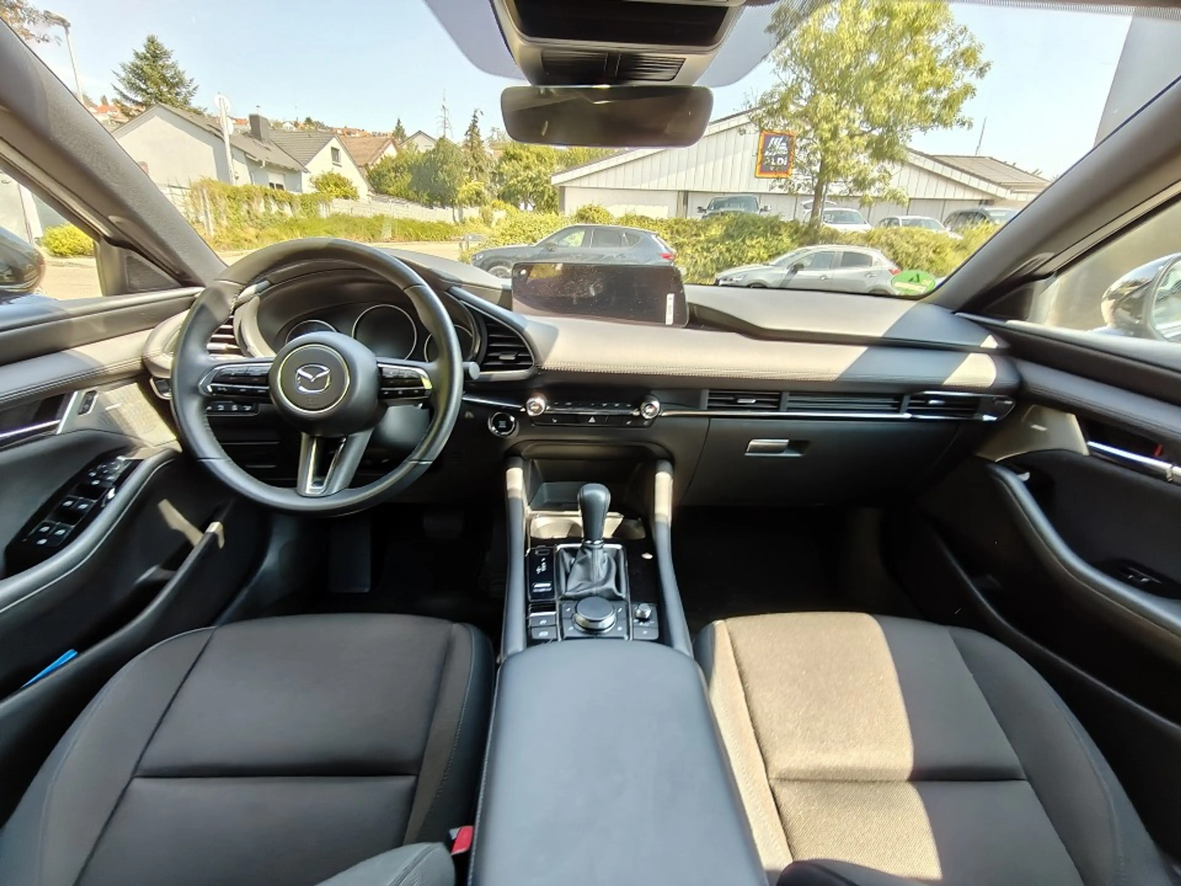 Mazda 3 2.0L e-SKYACTIV X 186ps — photo 10