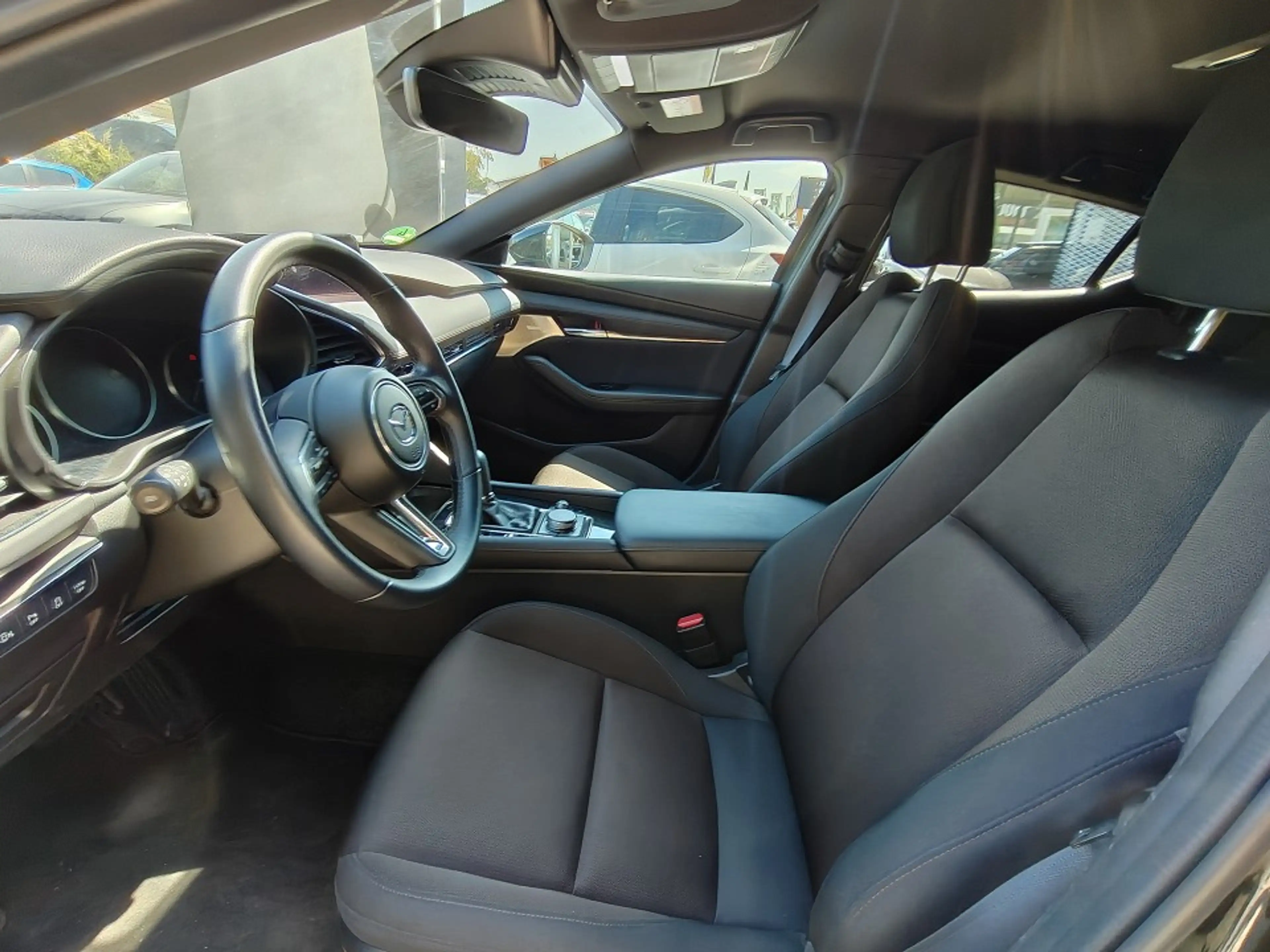 Mazda 3 2.0L e-SKYACTIV X 186ps — photo 11