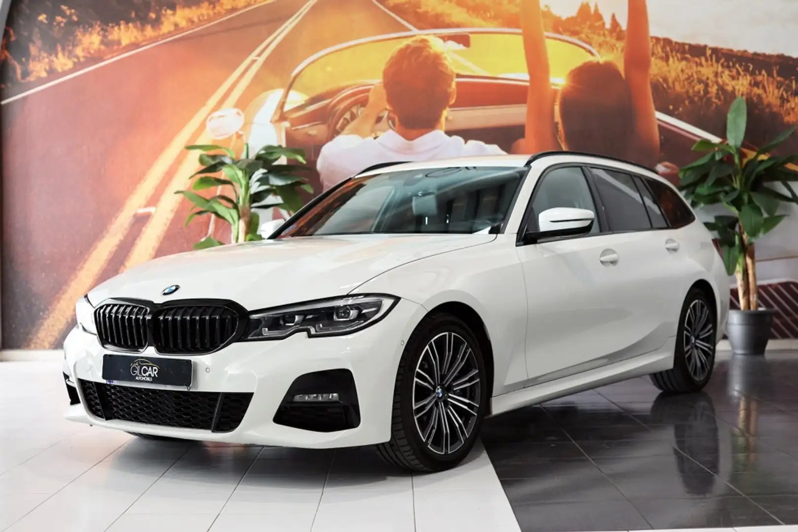 BMW 320 320dA xDrive Touring Blanc - 1