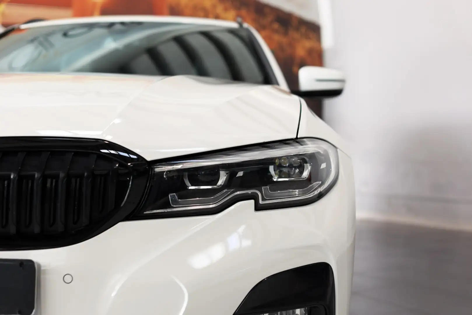 BMW 320 320dA xDrive Touring Blanc - 2