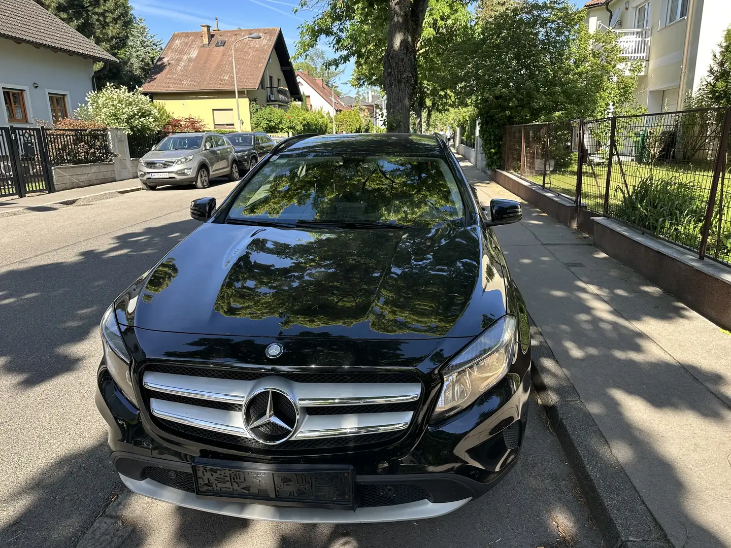 Mercedes-Benz GLA 180 d Aut. - 2