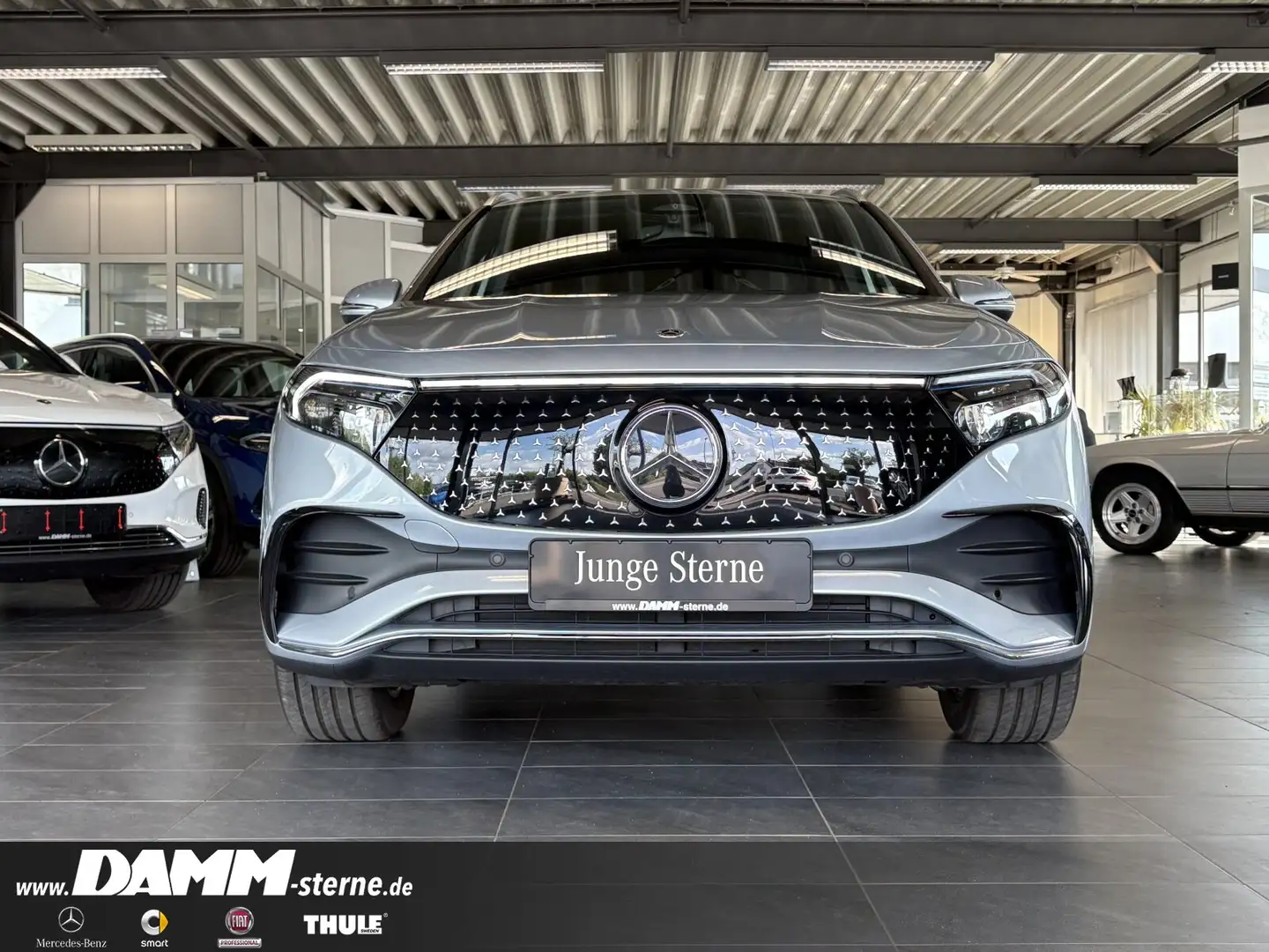 Mercedes-Benz EQA 300 EQA 300 4M AMG Line/AHK/TWA/Kamera/Winter/+ Flex Argintiu - 2