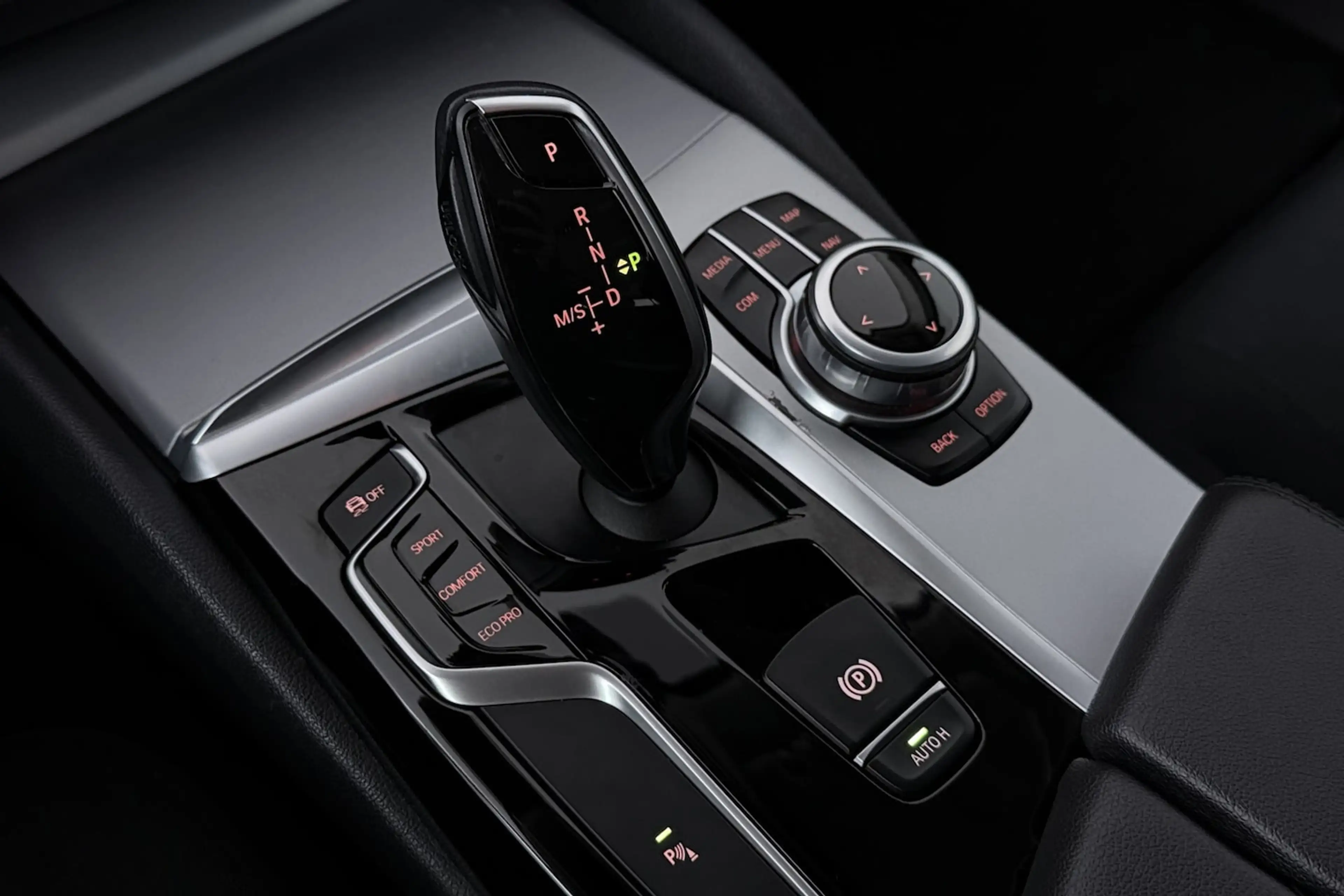 BMW 530 5-serie Touring 530i Executive (ELEKTR STOELEN, NA — photo 16