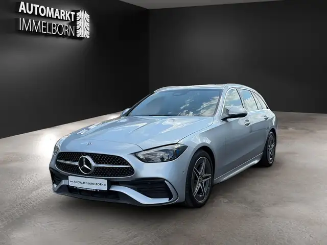 Mercedes-Benz C-Class view 3
