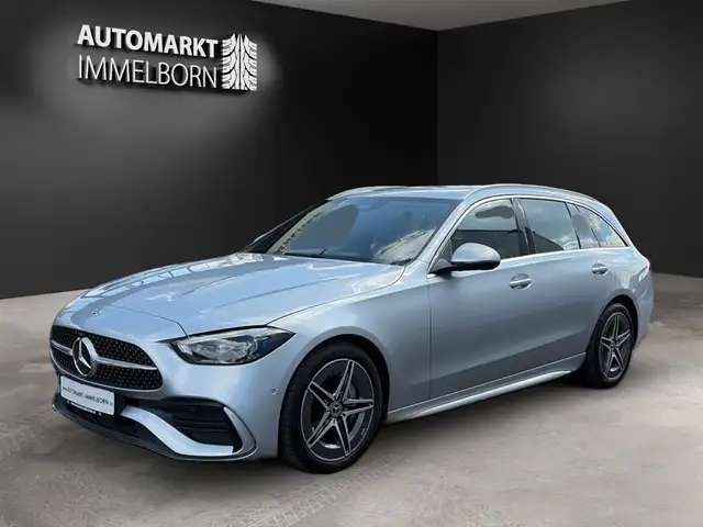 Mercedes-Benz C-Class view 4